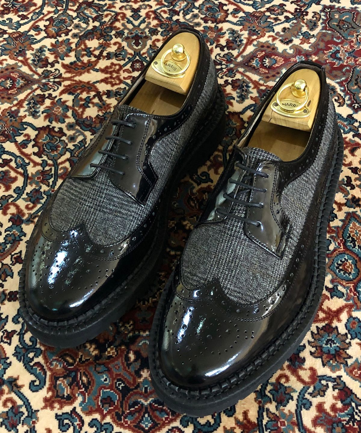 조앤슈(JOENSHOE) 휴만 글렌체크 윙팁 워커