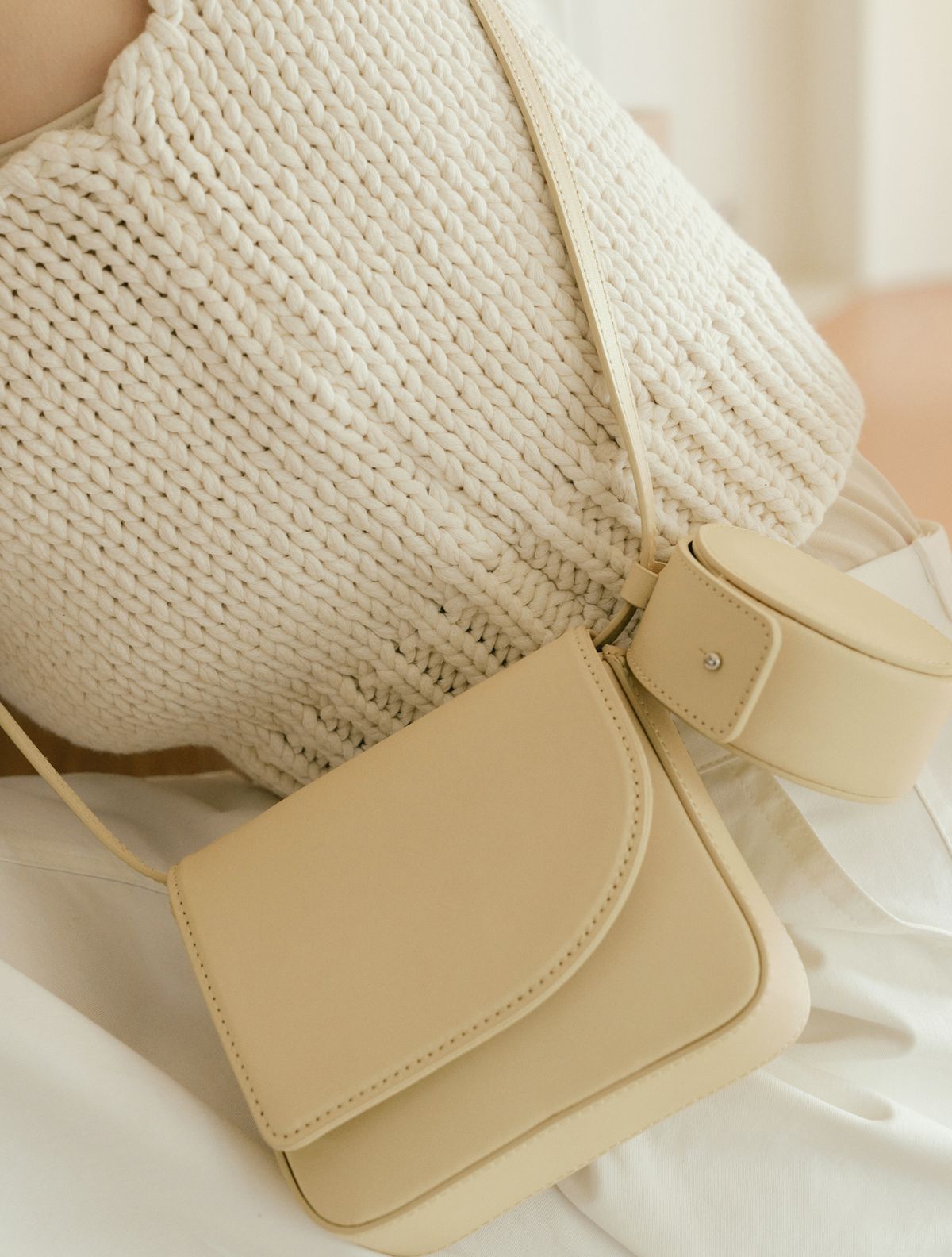 생럭슈(SAINTLUXURE) Mui Bag 레몬