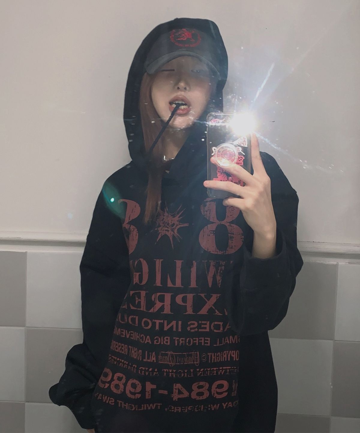 아이돈워너셀(IDWS) Novichi Hoodie Black
