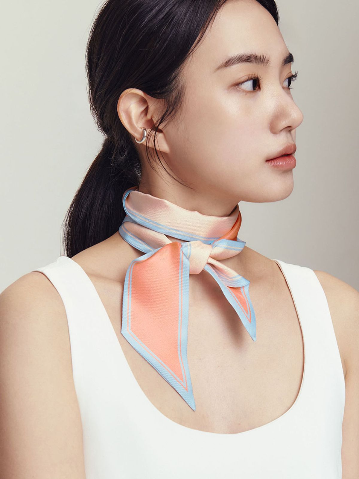 생럭슈(SAINTLUXURE) 피에르 스카이블루