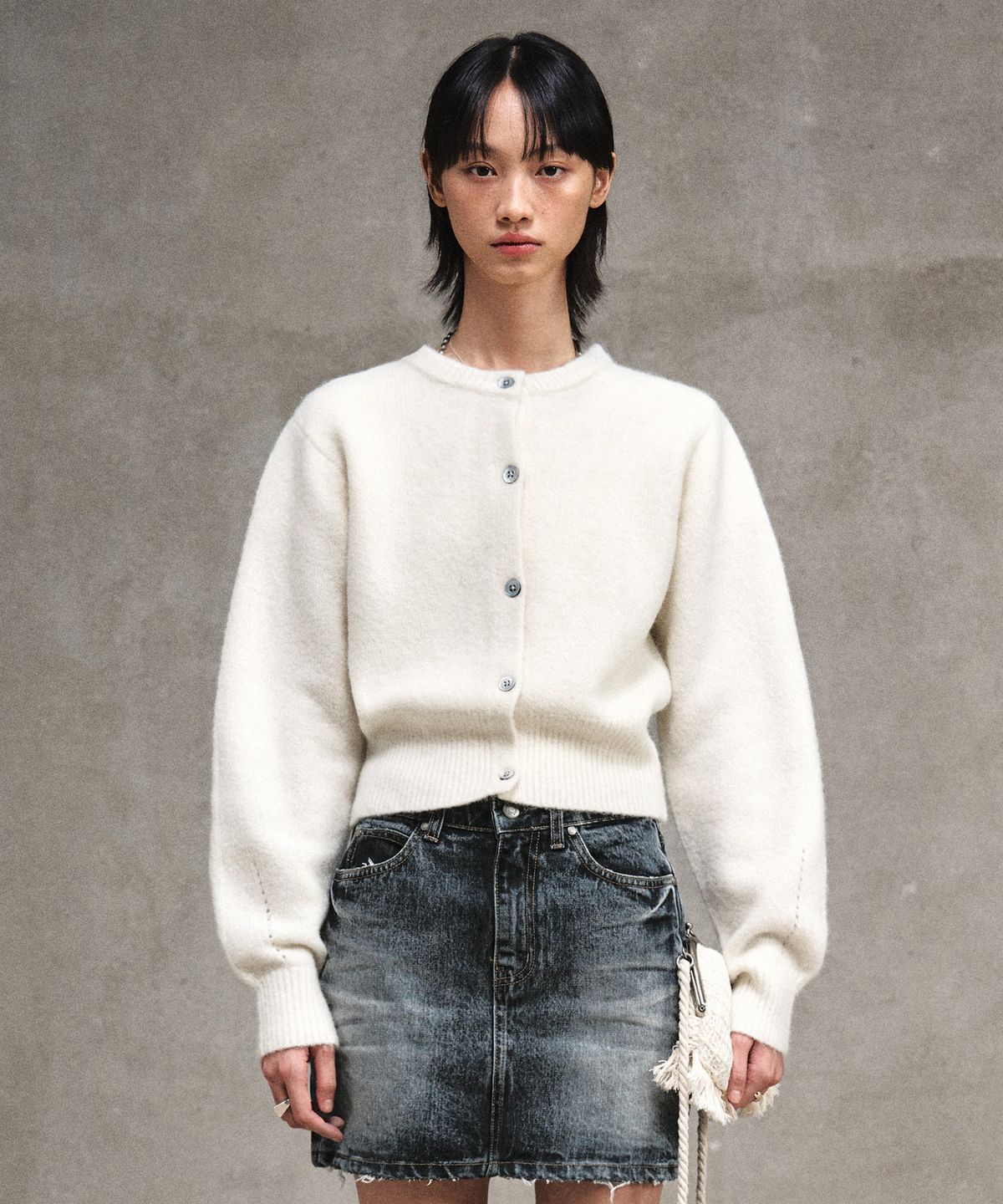 엘무드 우먼(LMOOD WOMEN) 비숍 울 알파카 크루넥 가디건 크림