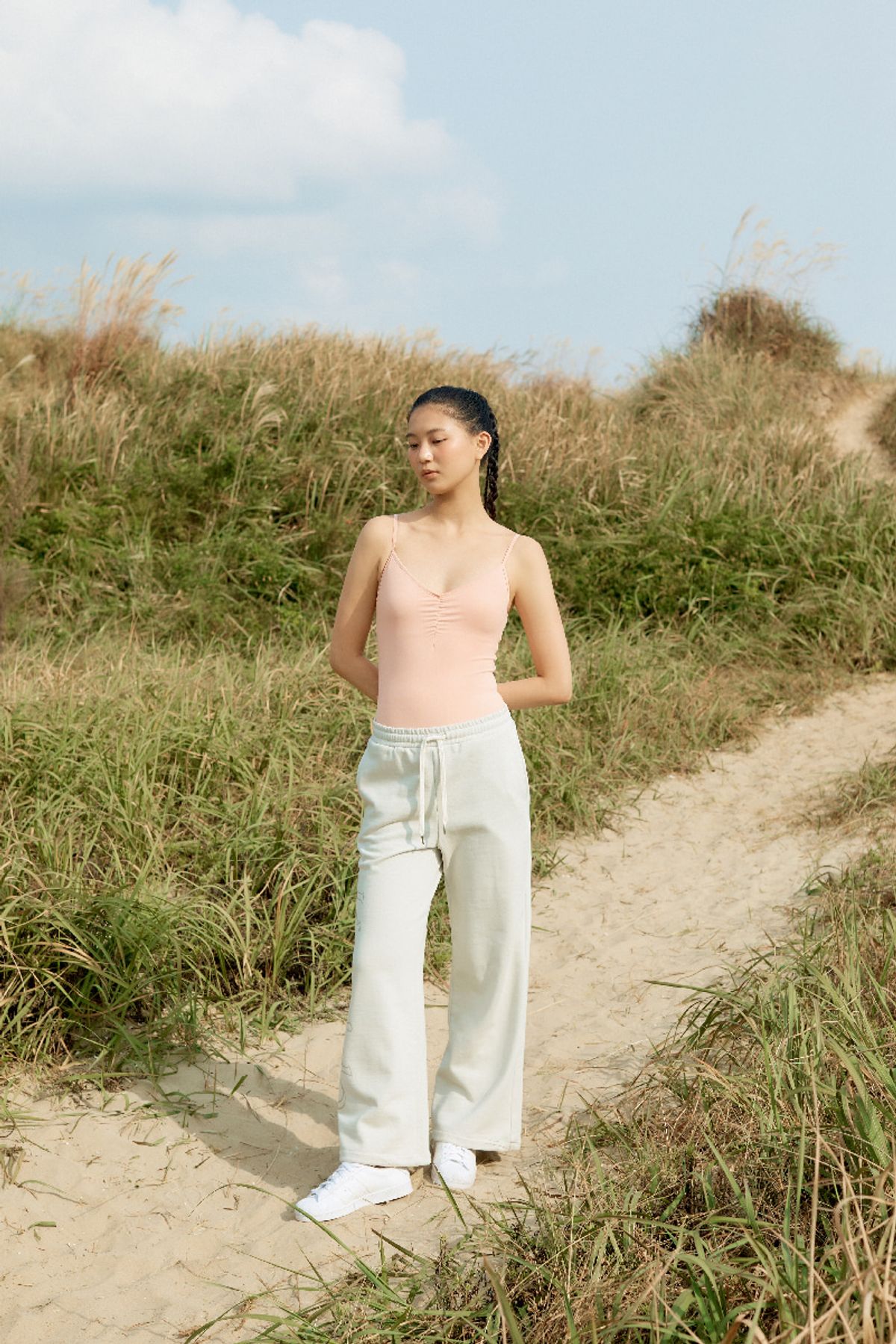 큐피도(KUPIDO) Logo wide sweat pants _ light grey