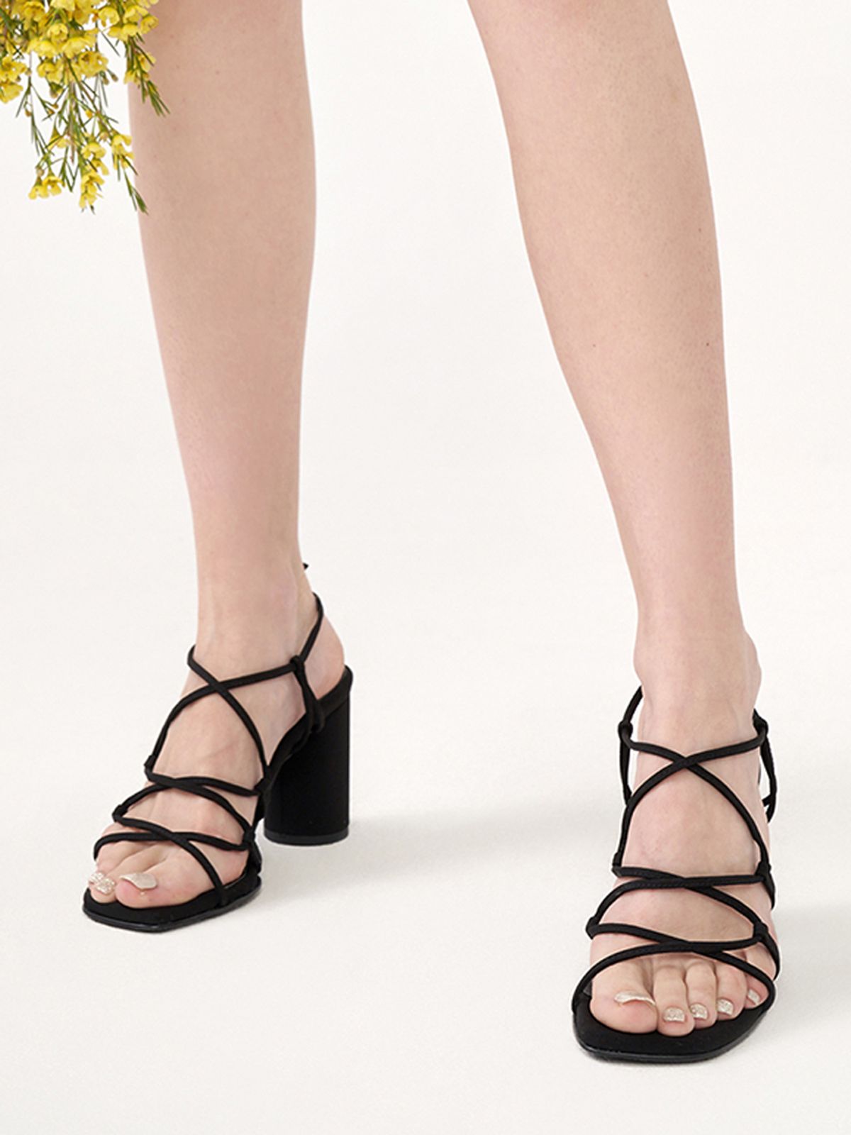 에뗄린(ETELIN) Sarinee Multi Strap Sandals - Black