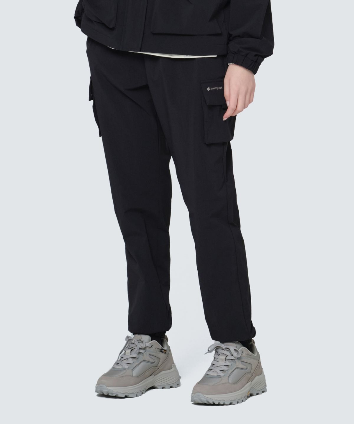 스노우피크 어패럴(SNOWPEAK APPAREL) 루트 여성 카고 조거 팬츠 (S24FWRPT69) Black