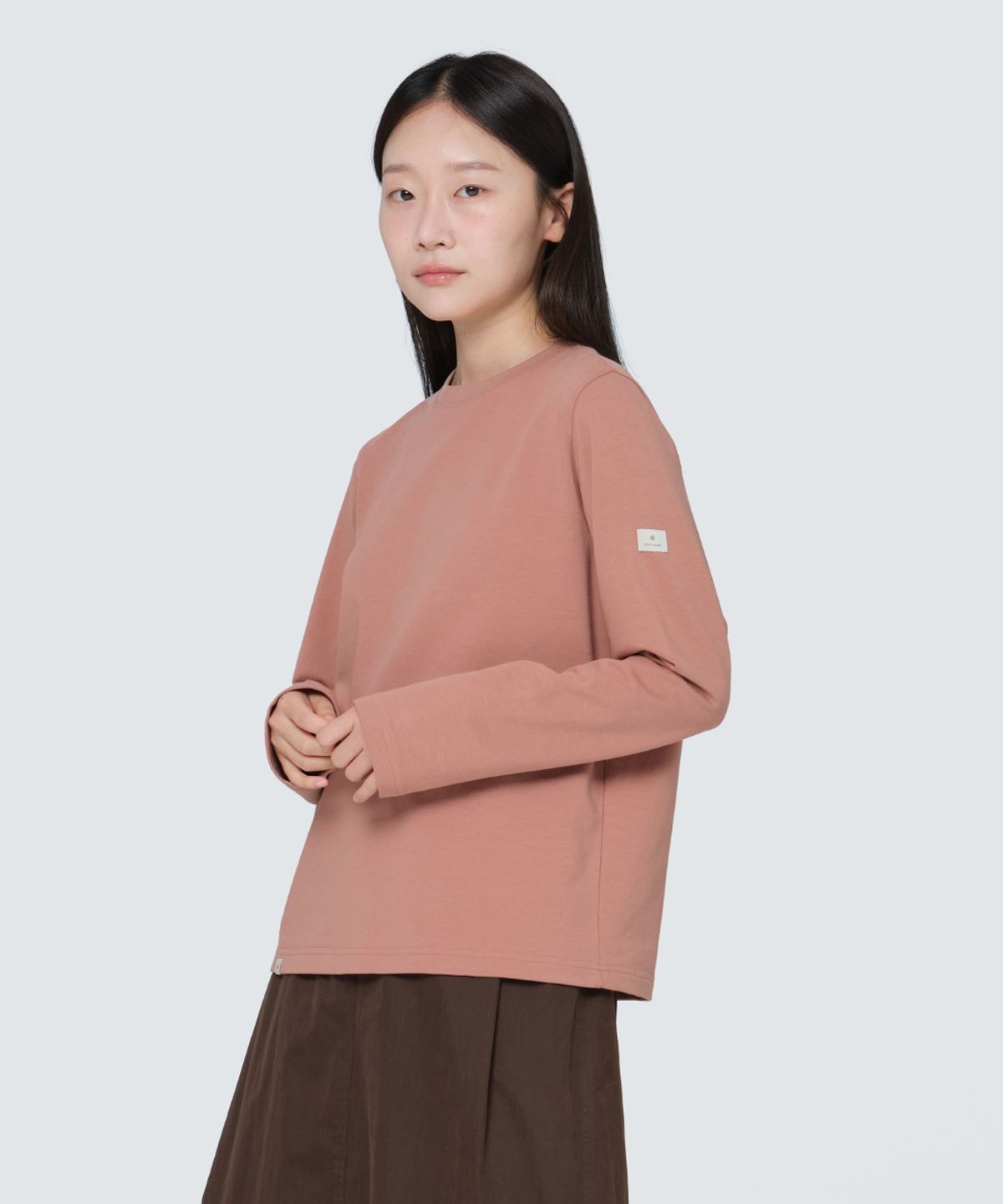 스노우피크 어패럴(SNOWPEAK APPAREL) 베이직 여성 긴팔 티셔츠 (S24FWFTL11) Salmon