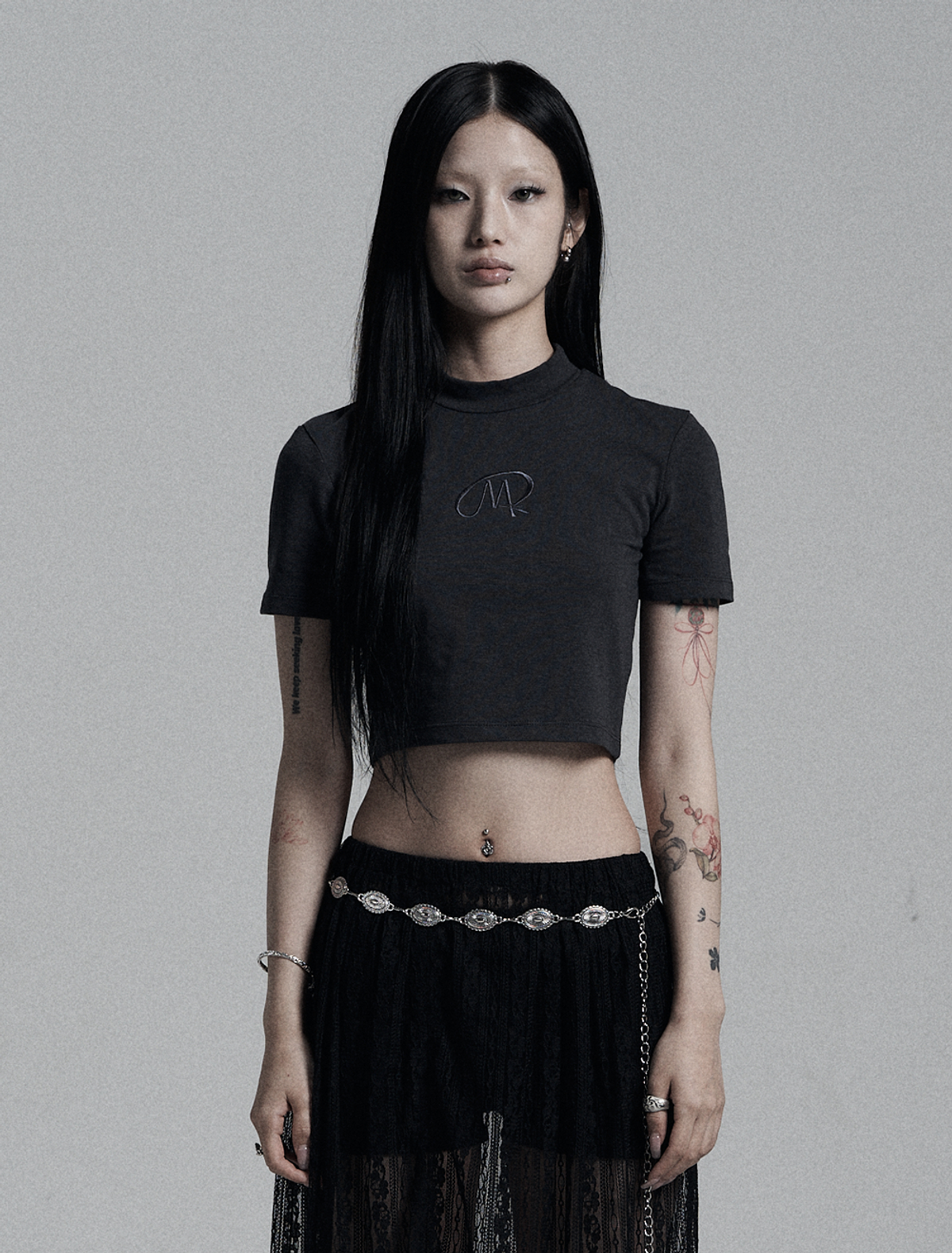 미트라(MITRA) 베이직 로고 폴라 반팔티 _ Grey