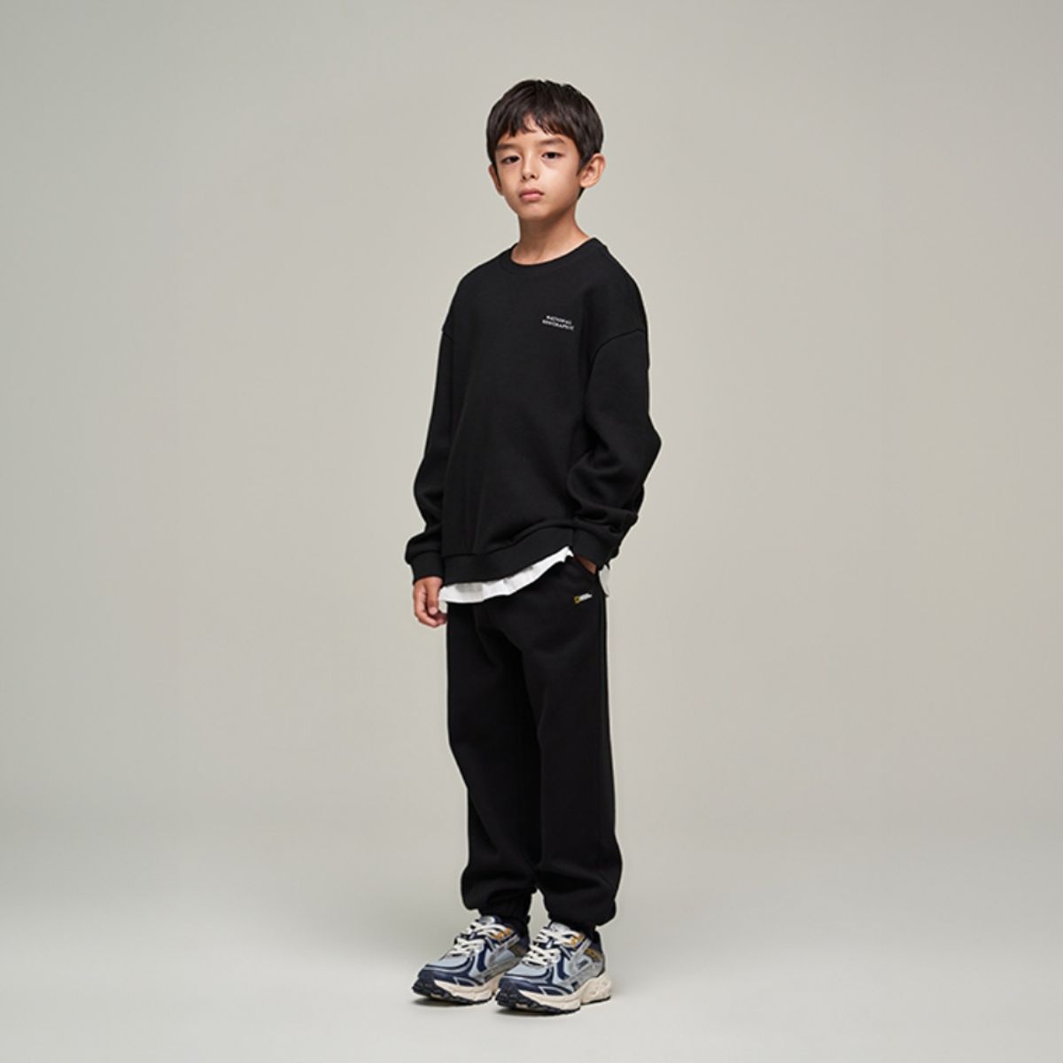 내셔널지오그래픽 키즈(NATIONAL GEOGRAPHIC KIDS) K243UPB920 맨투맨 SET CARBONBLACK