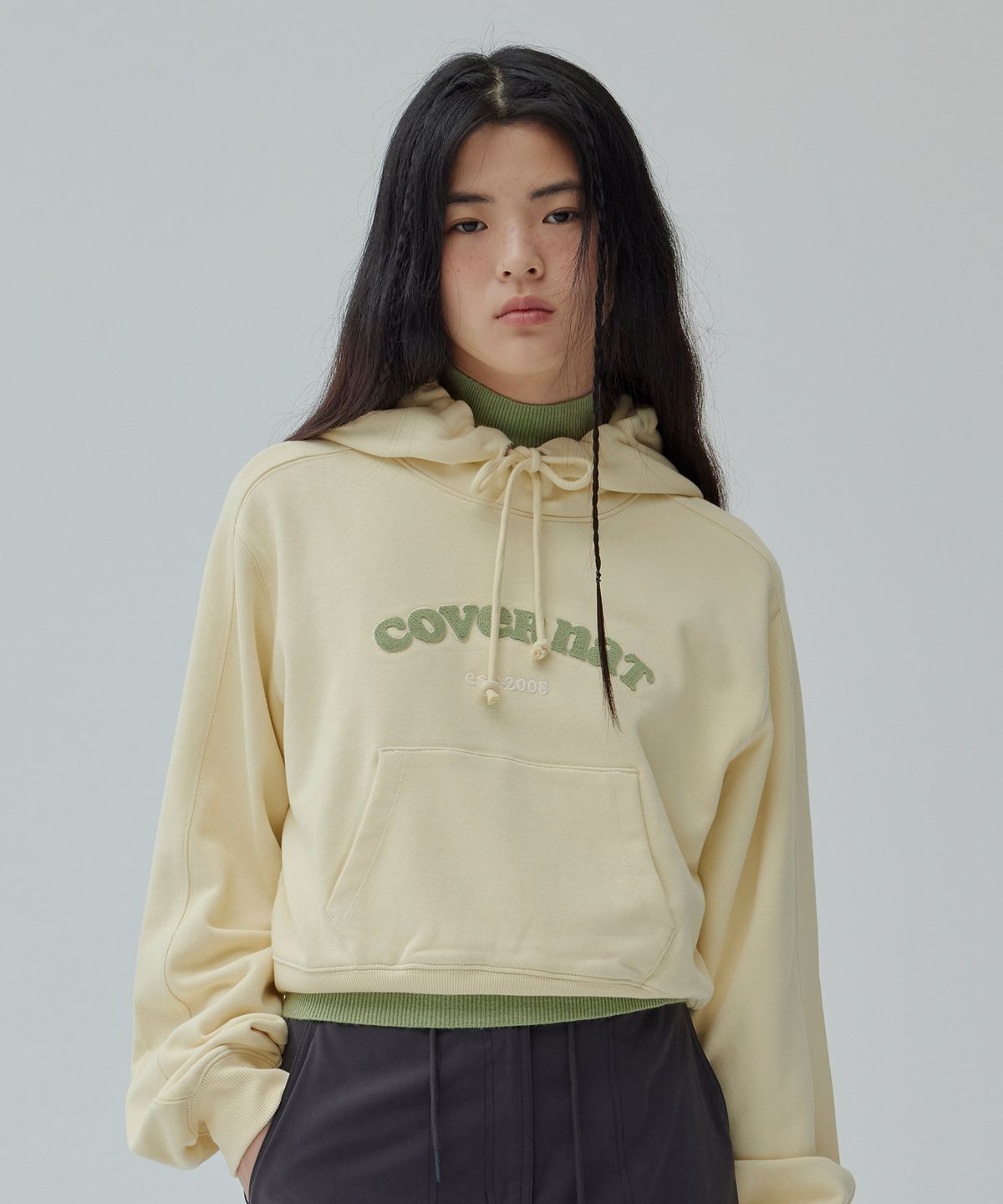 커버낫 우먼(COVERNAT WOMAN) 우먼 쿠퍼 로고 후디 Butter
