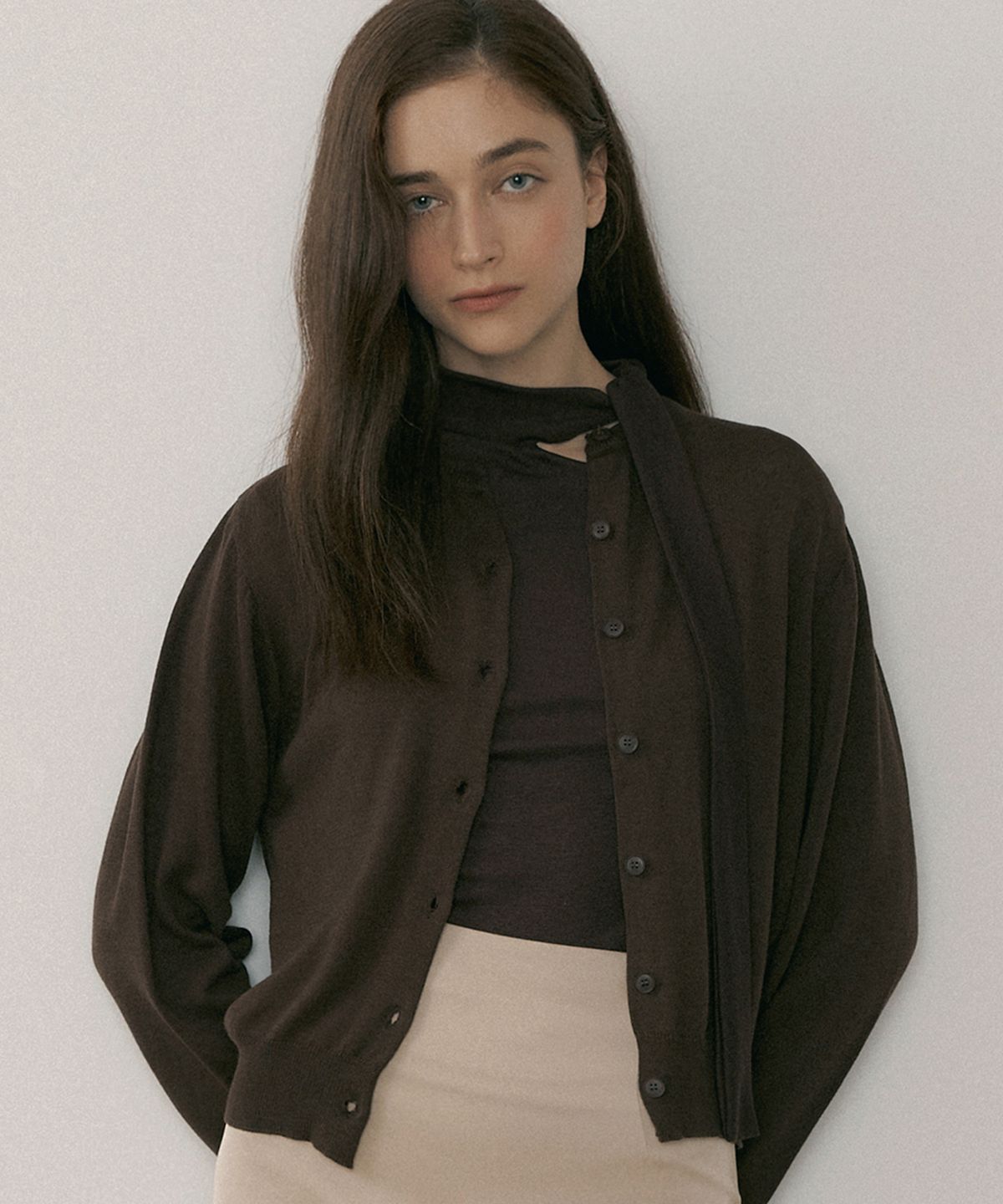 리올그(REORG) ESSENTIAL CARDIGAN BROWN