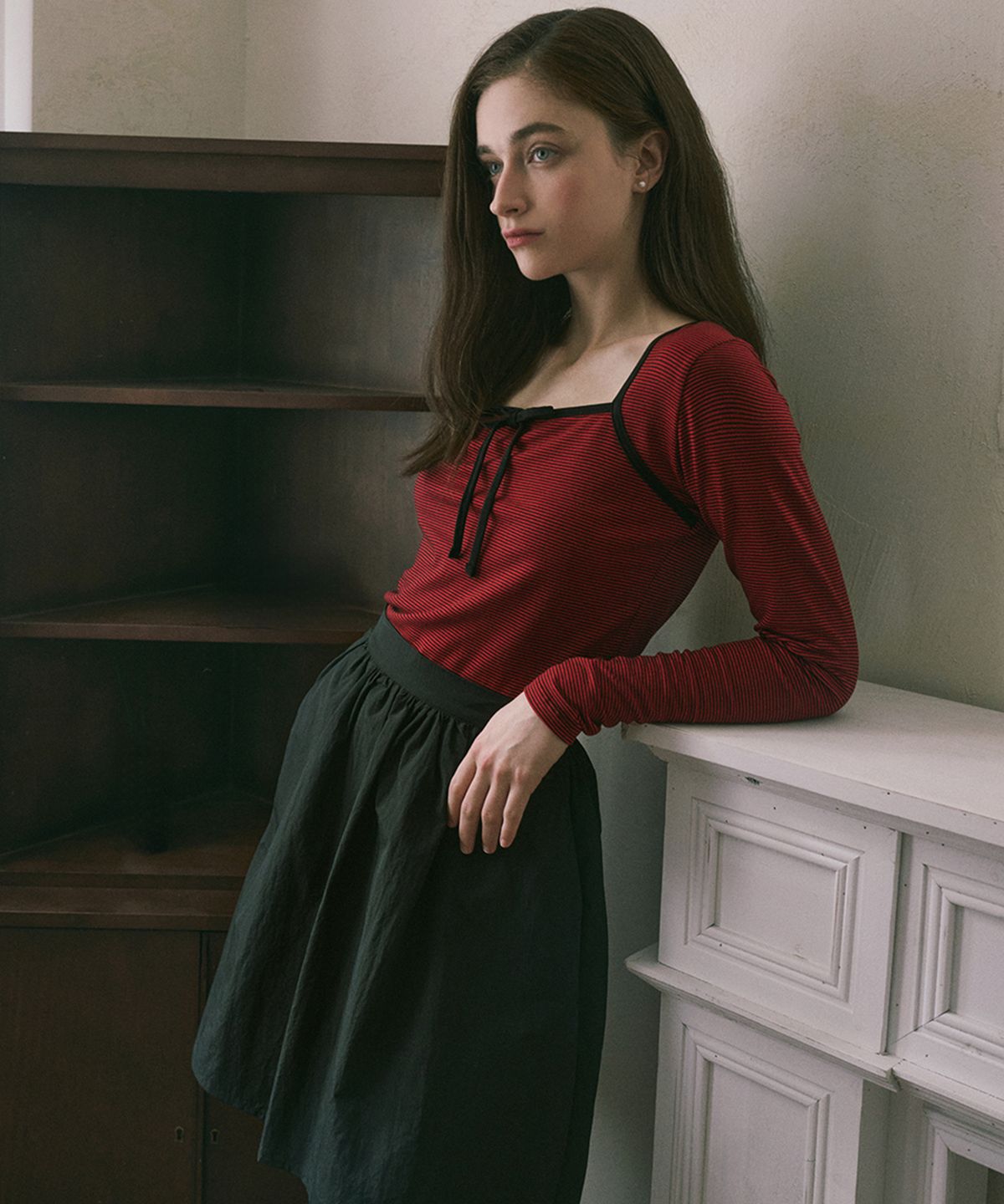 리올그(REORG) MOR STRIPE SQUARE NECK RIBBON T-SHIRTS RED