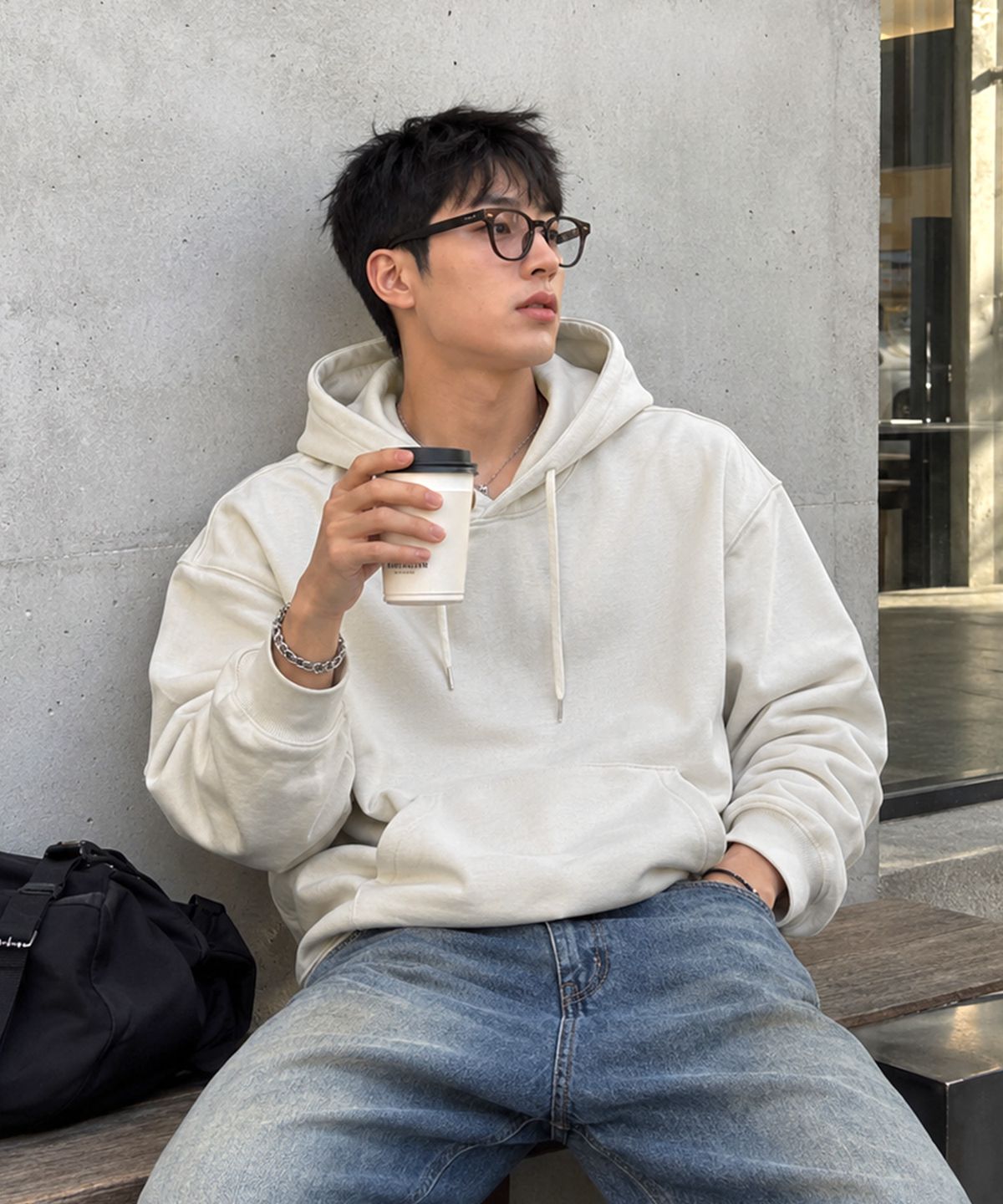 엑스오엑스(XOX) 세미 오버핏 후드 스웻 셔츠 [IVORY]