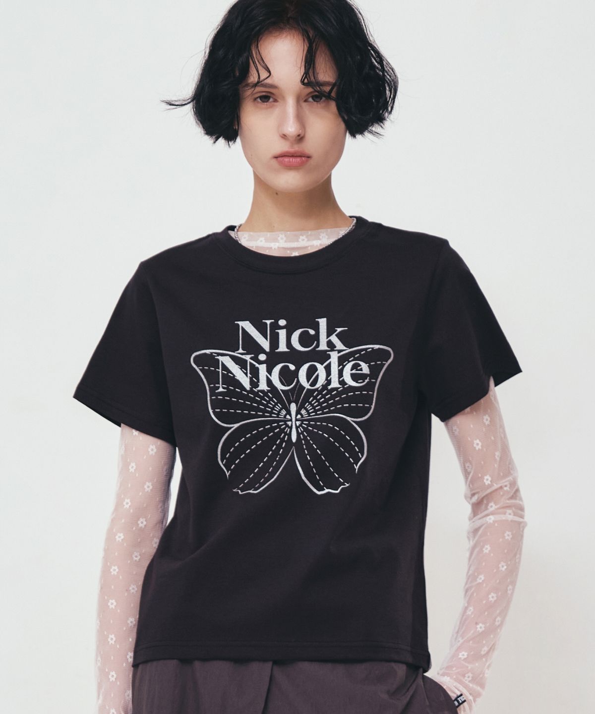 닉앤니콜(NICK&NICOLE) BUTTERFLY NICOLE LABEL SLIM TOP_BLACK SILVER