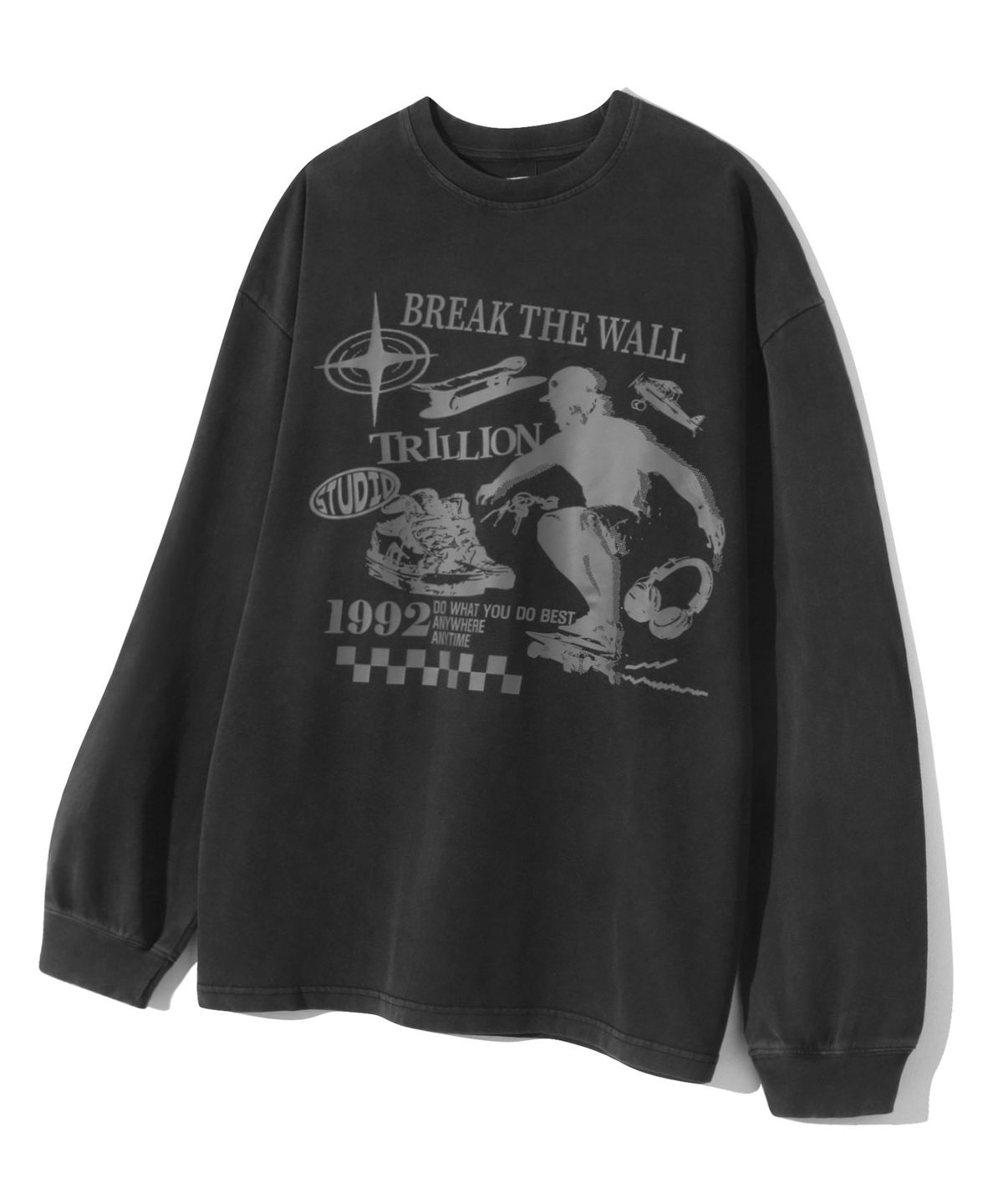 트릴리온(TRILLION) 스케이트보드 피그먼트 그래픽 롱 슬리브 (CHARCOAL)