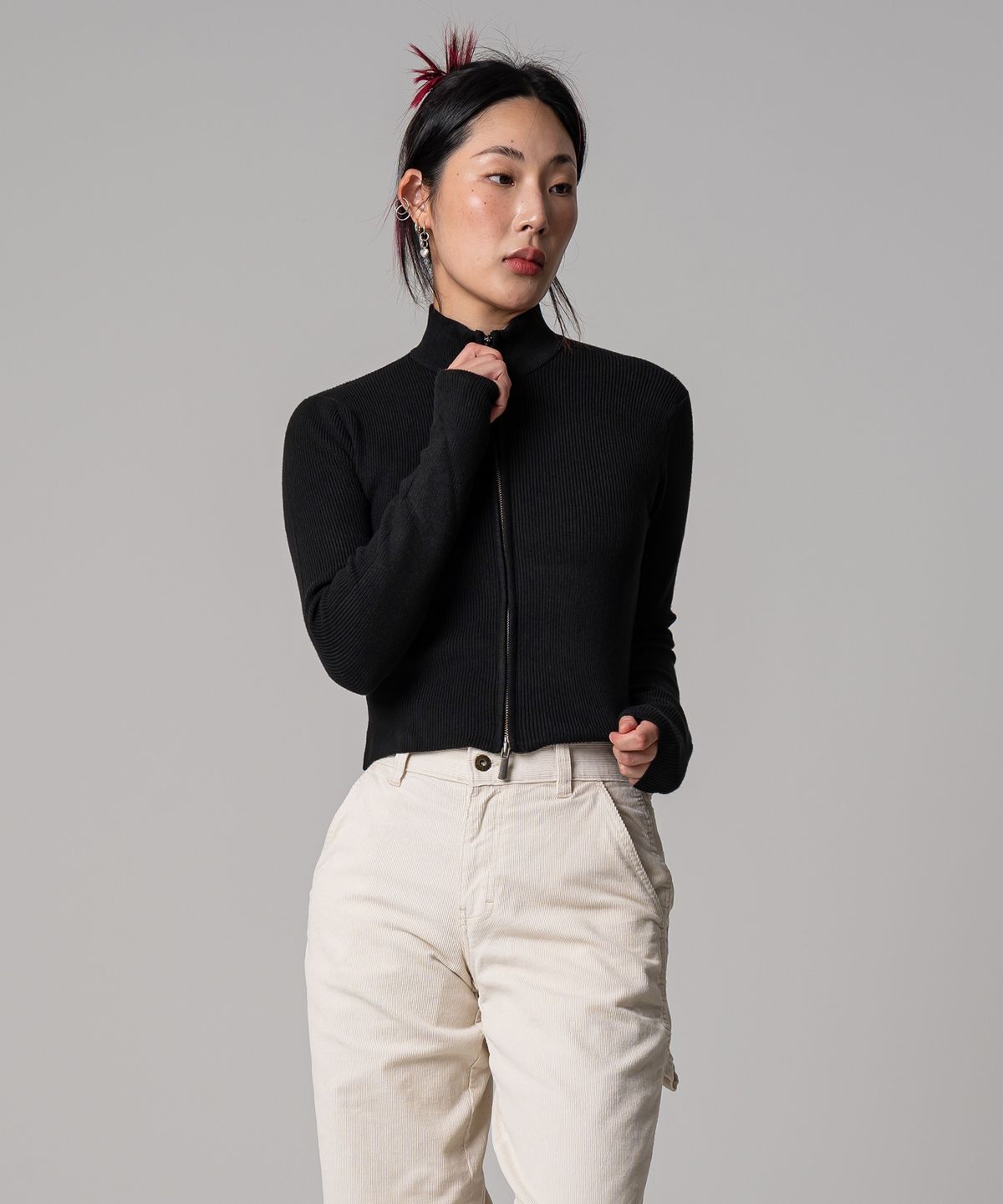 디키즈(DICKIES) 우먼스 슬림핏 모크넥 니트 Black