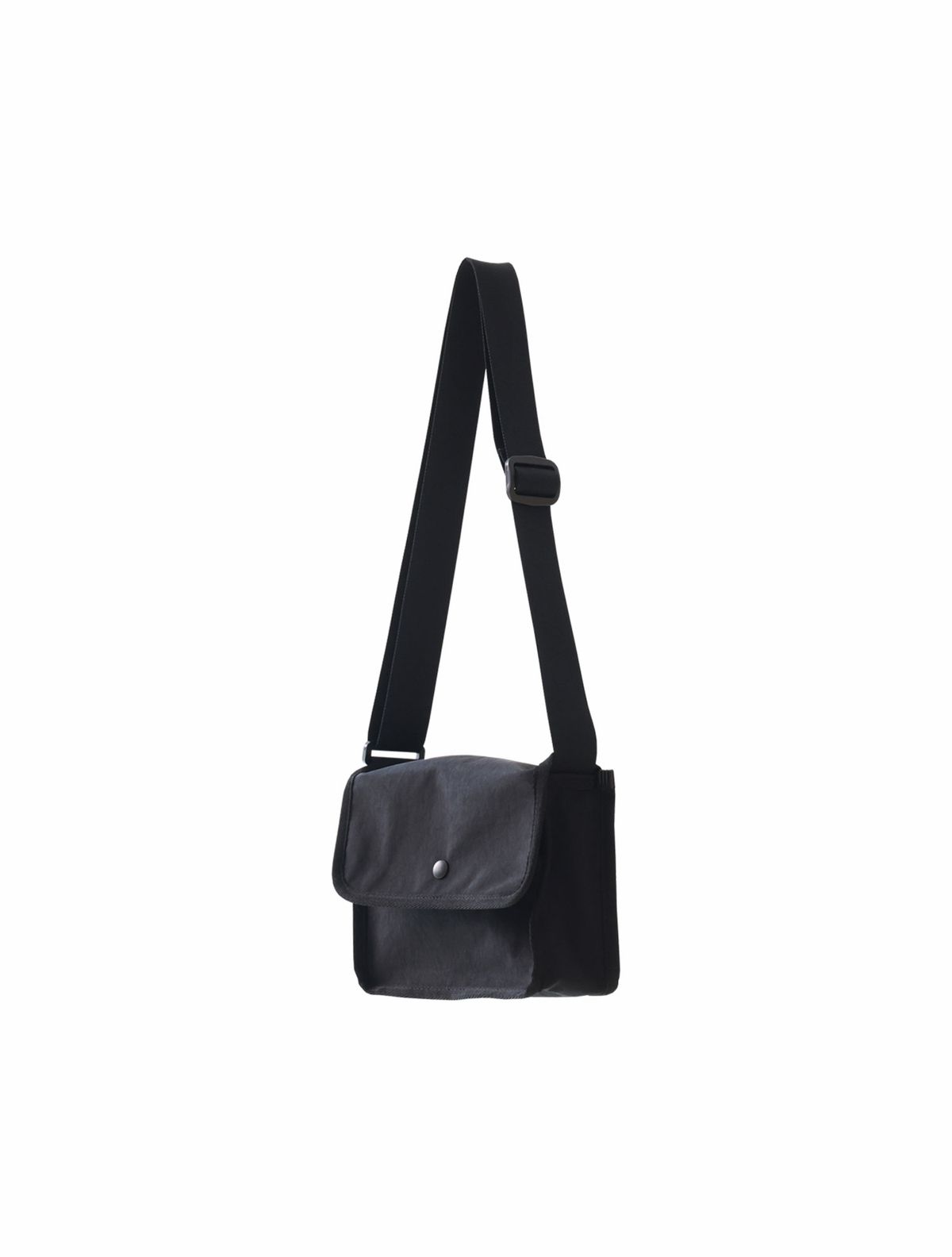 하우키즈풀(HOWKIDSFUL) CROSSBODY BAG (BLACK)