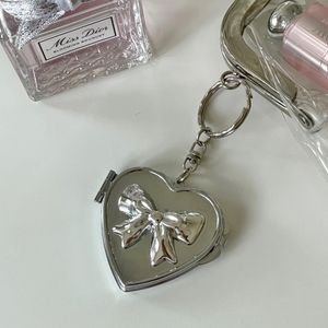 하트리본 거울키링