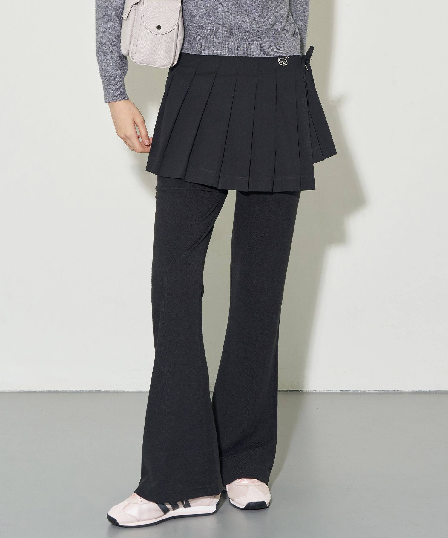 MUSINSA | ILLIGO Layered pleated skirt pants black