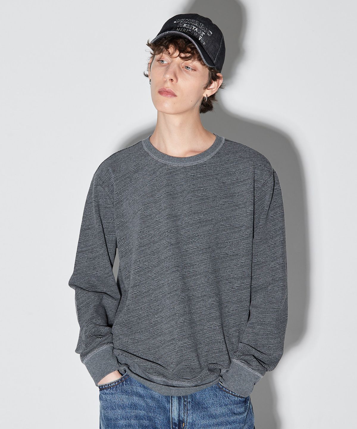버커루(BUCKAROO) 바이어스 골지 라운드넥 티셔츠 차콜 그레이