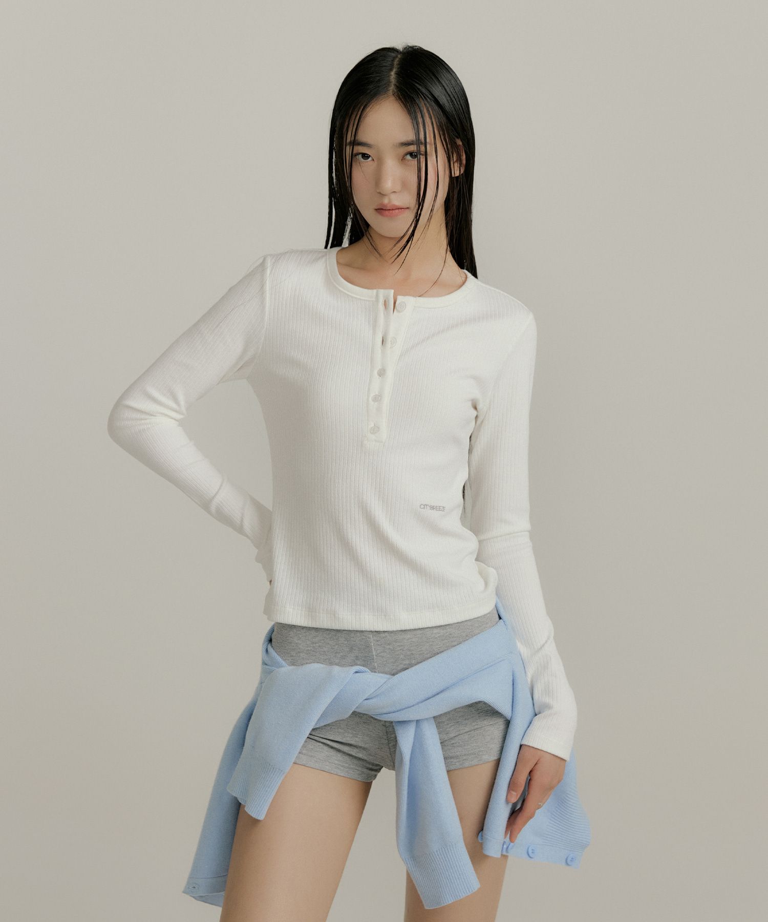 ☆【CITYBREEZE】☆ESSENTIAL HENLEY NECK LONG SLEEVE T-SHIRT MUSINSA | CITYBREEZE WOMAN Essential Henley Neck Long Sleeve