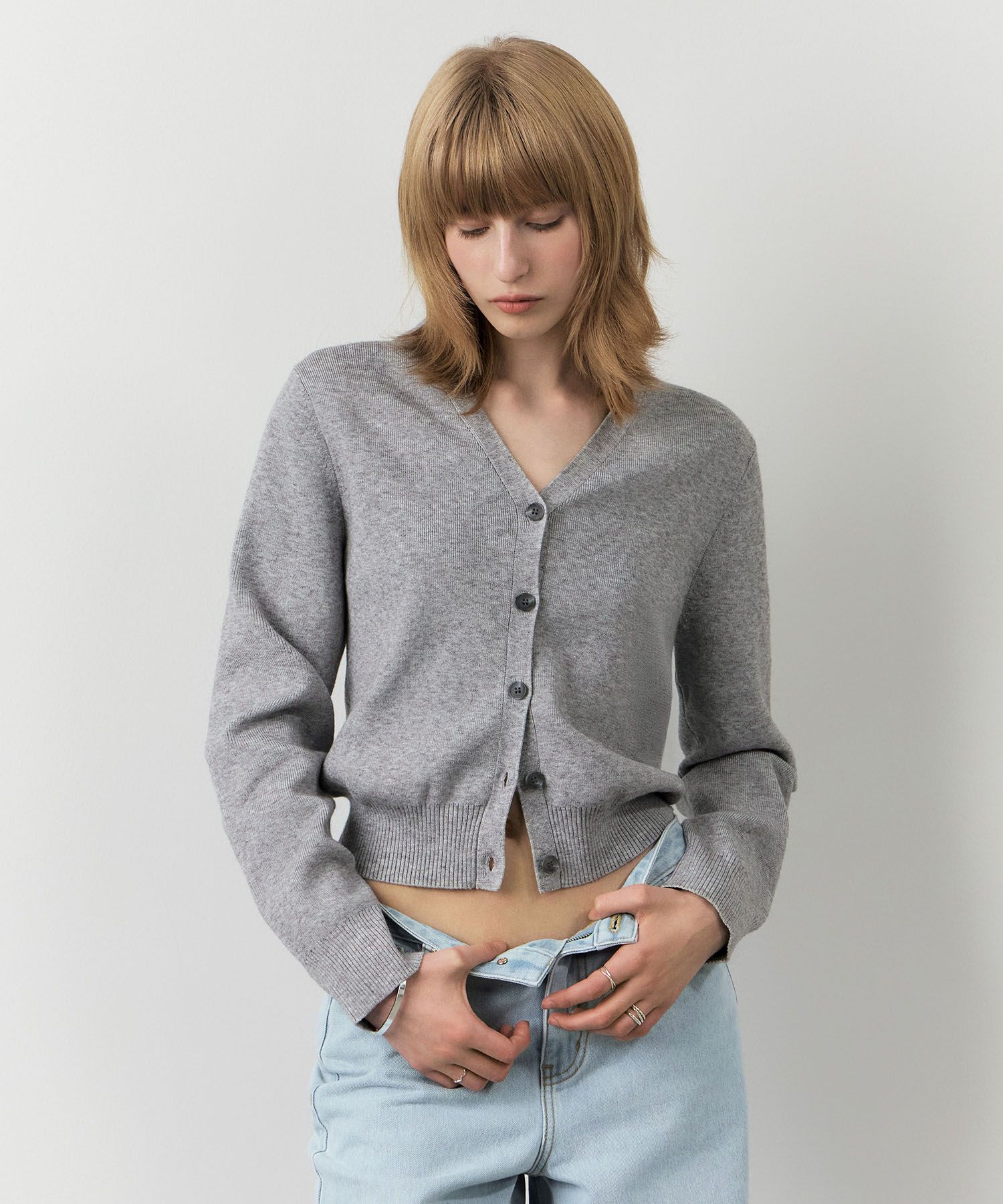 エッセンシャルVネックカーディガン_4COLORS シティブリーズ カーディガンF