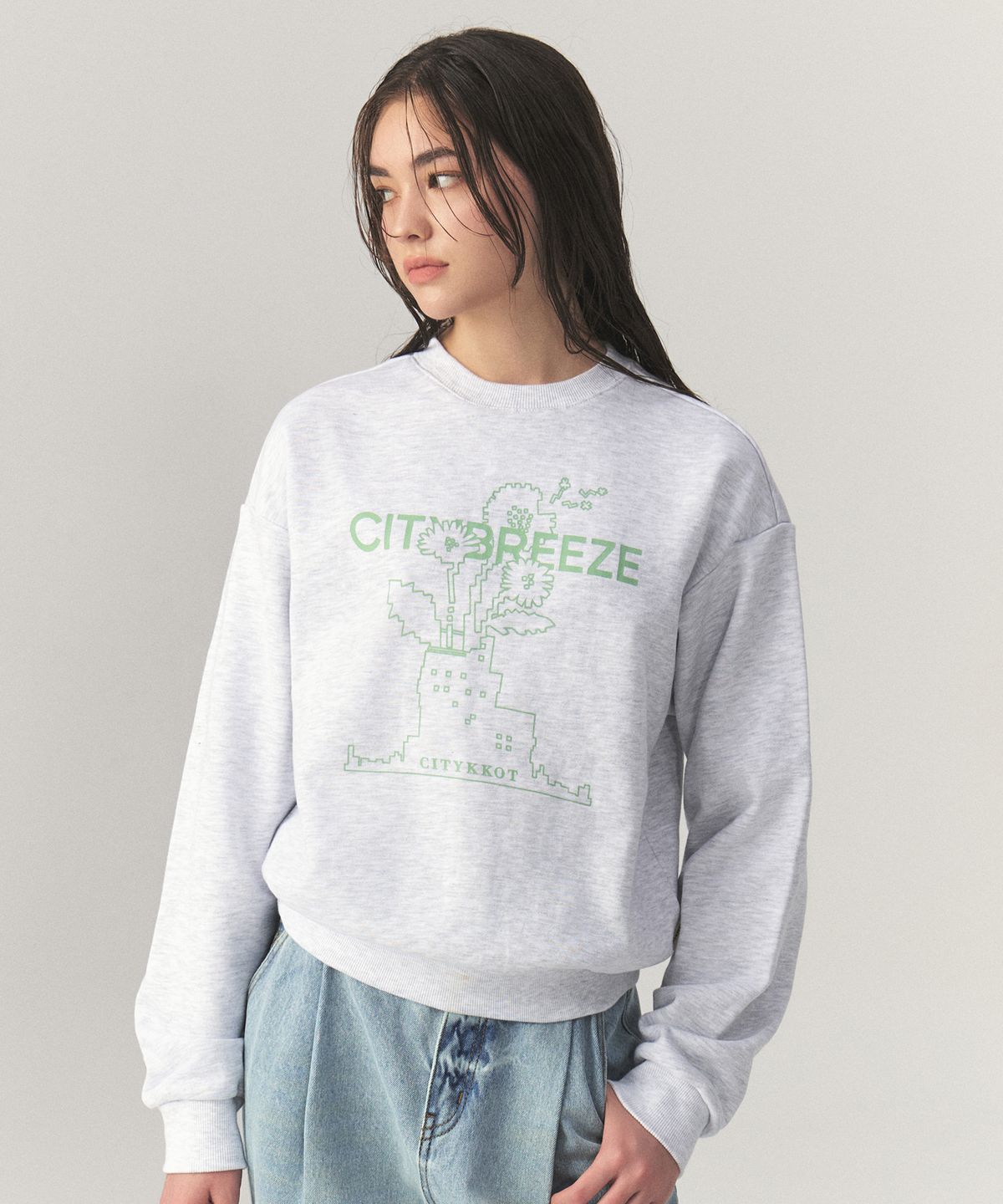 시티브리즈(CITYBREEZE) 에센셜 시티 플라워 스웨트셔츠_MELANGE WHITE