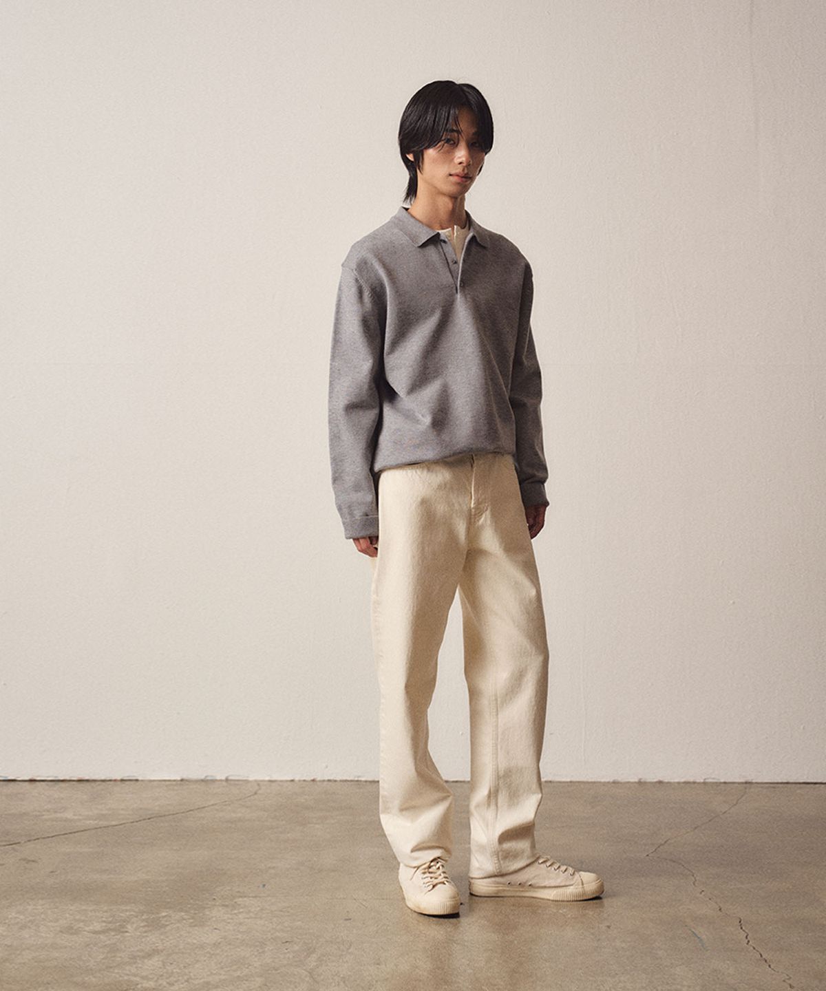 이지오(EZIO) 3 Buttons Collar Knit_Grey