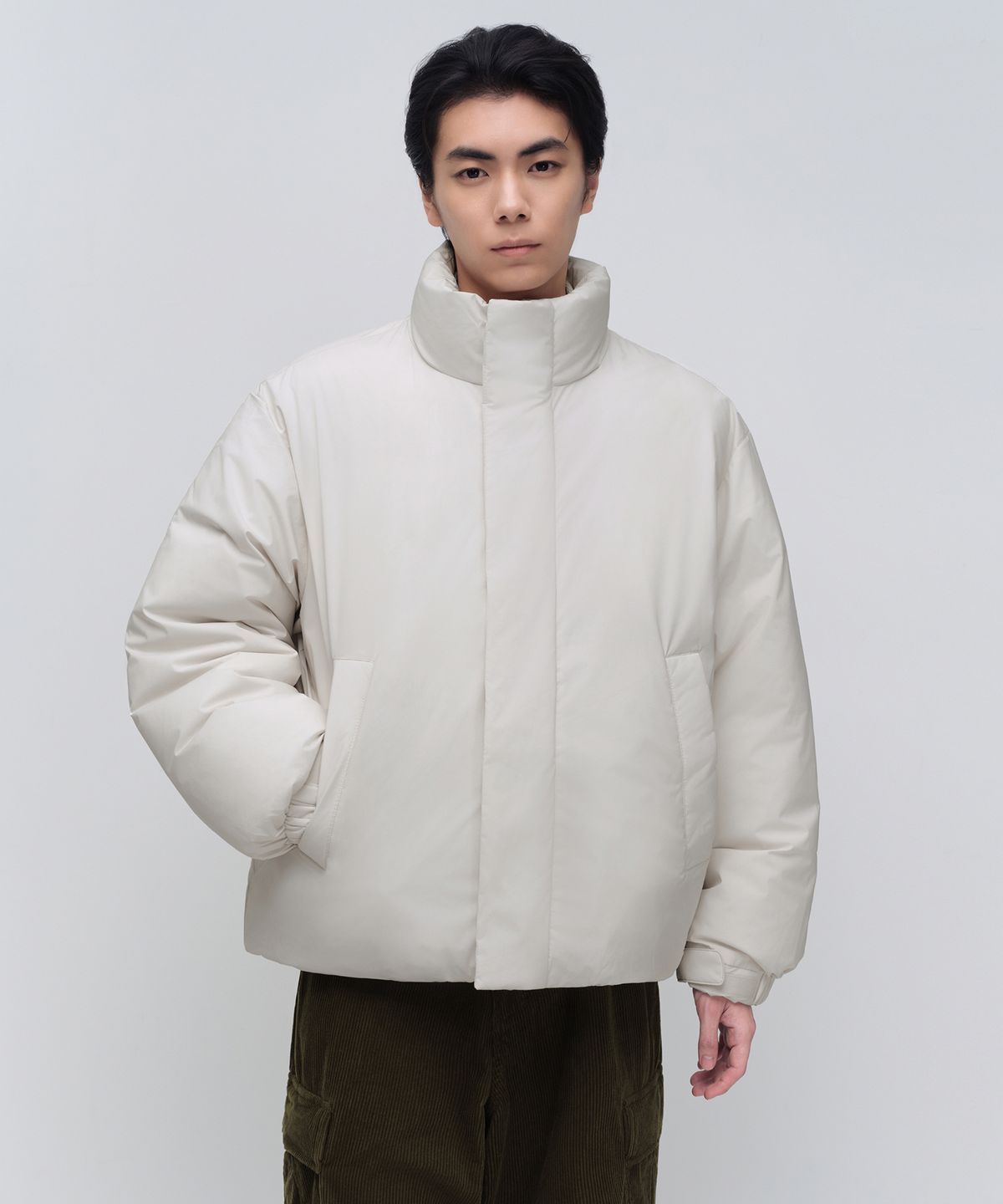 무신사 스탠다드(MUSINSA STANDARD) 데일리 푸퍼 미니멀 숏 패딩 재킷 [더스티 크림]