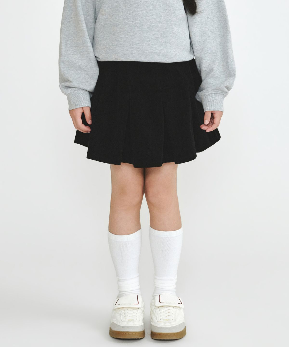 무신사 스탠다드 키즈(MUSINSA STANDARD KIDS) 코듀로이 밴딩 플리츠 스커트 [블랙]