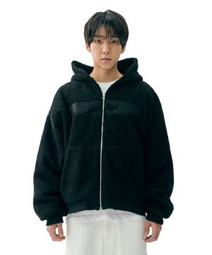 Boa Over Hood Embo Quilting Jacket Black