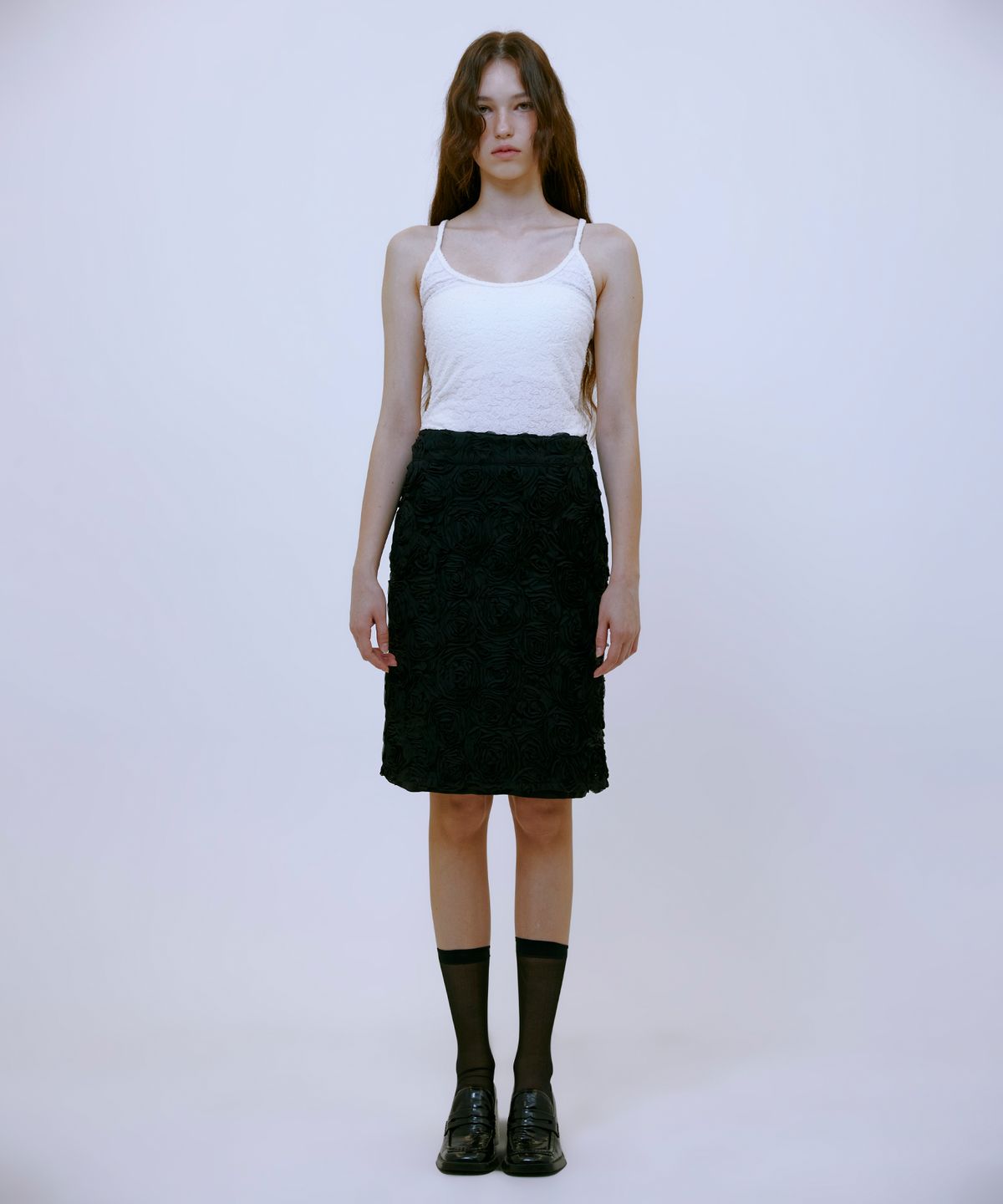 써틴먼스(13MONTH) Chiffon Flower Midi Skirt (BLACK)