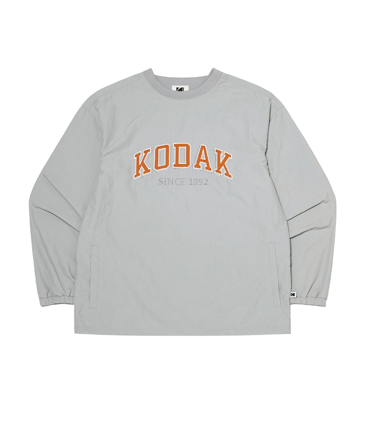 코닥(KODAK) 에센셜 워딩로고 우븐 맨투맨 GREY