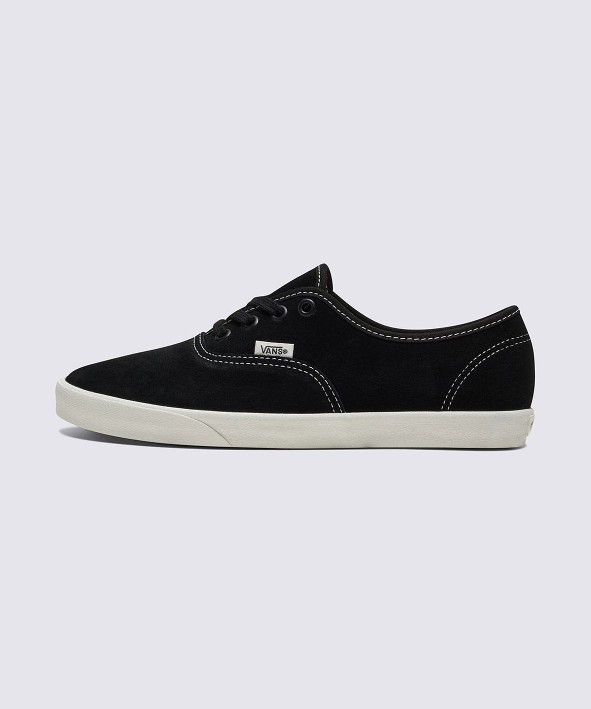 반스(VANS) 어센틱 로우프로 - (스웨이드) 블랙:화이트 / VN000D04BA21