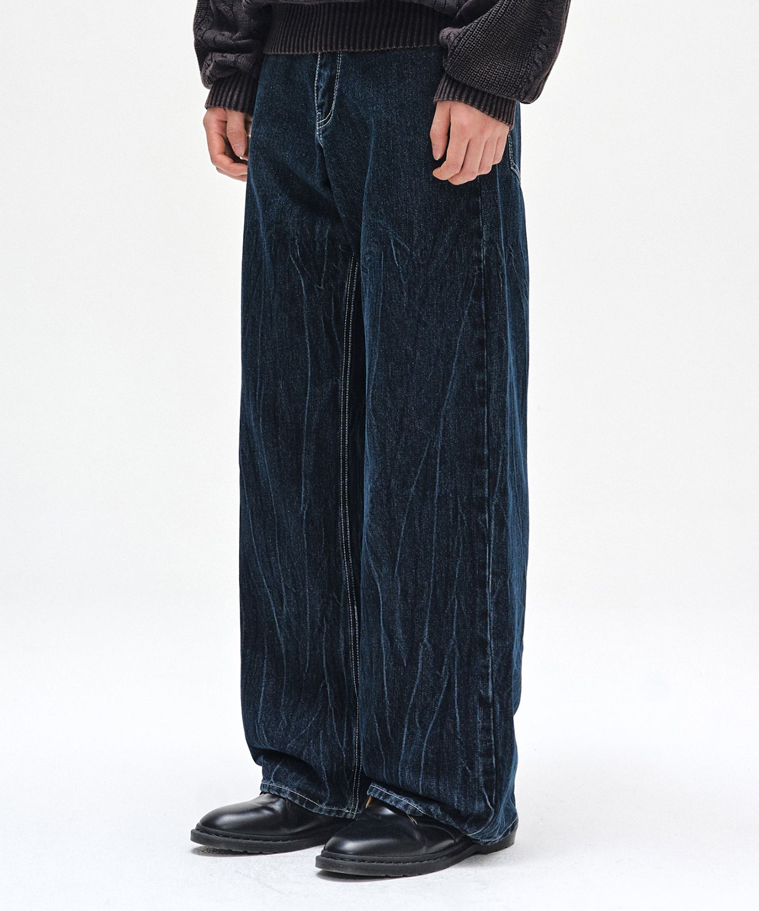 Shop Pants at MUSINSA