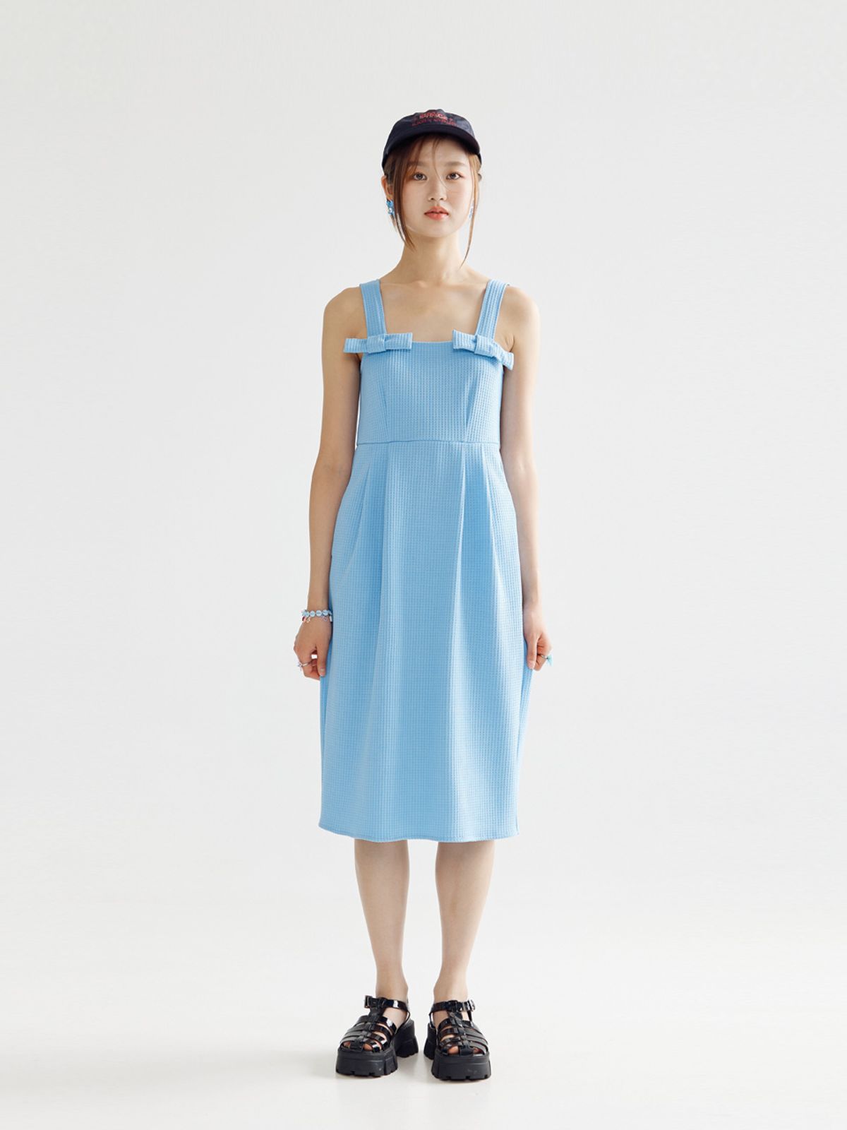 봄날 부티크(BOMNAL BOUTIQUE) 머메이드 미디 드레스 _ 스카이