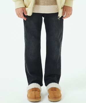 멀티포켓 레귤러핏 데님 팬츠 블랙 LK2403IP02BK