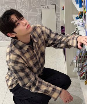 스프레이 체크 셔츠 베이지