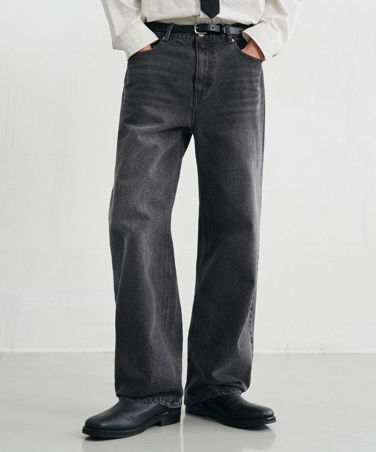 드로우핏(DRAW FIT) 유주얼 세미 와이드 데님 팬츠 [DARK GREY]
