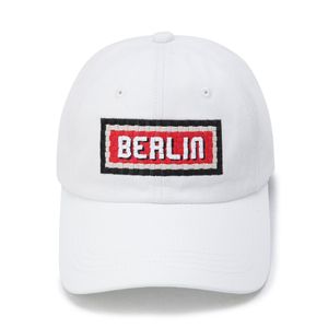 BERLIN EMBROIDED CAP 01_WH