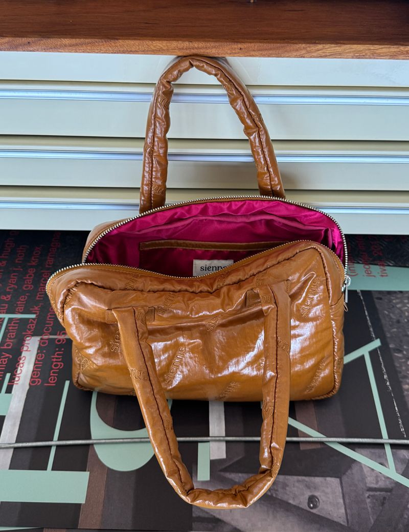 【sienne】韓国人気/バッグ ★ Roti Bag ★ 3 COLOR sienne】韓国人気/バッグ ☆ Roti Bag ☆ 3 COLOR (Sienne