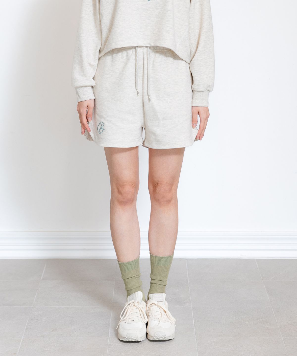 바켄(BAKKEN) Signature Logo 스웨트 쇼츠 BK2998_오트밀