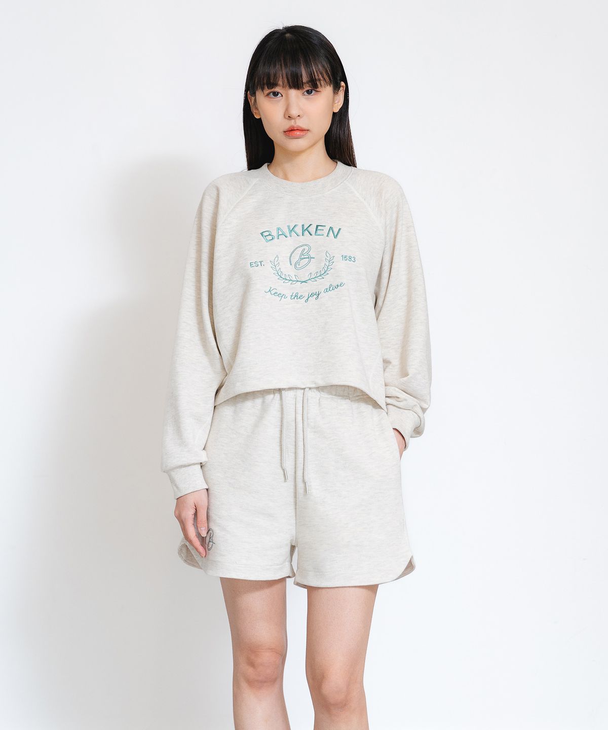 바켄(BAKKEN) Signature Logo 스웨트 셋업 BK4998_2998_오트밀