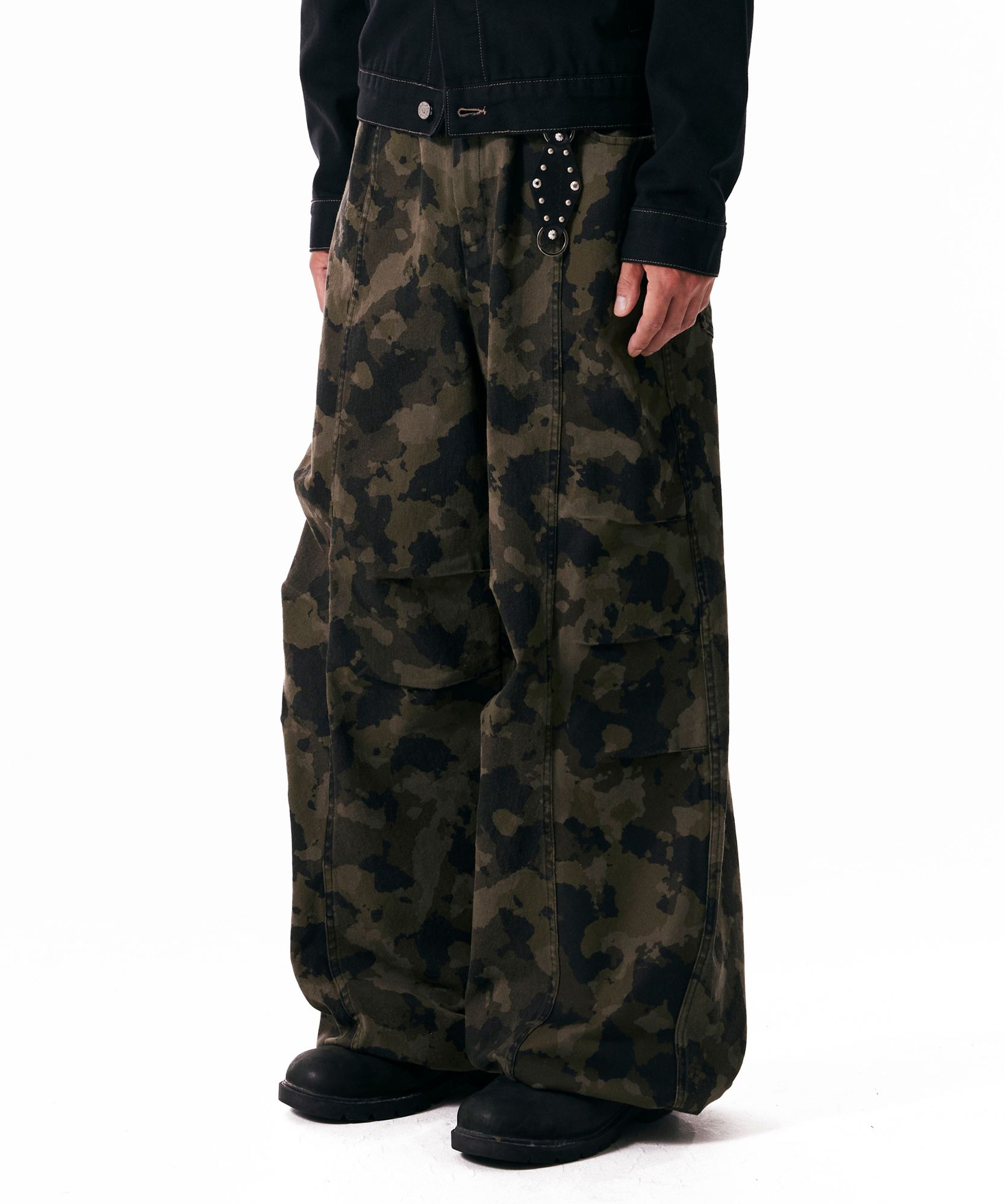 パンツ AAKAM Knee Pin-tuck Camouflage Pants MUSINSA公式 | AAKAM Knee Pin-tuck Camouflage Twill Pants (Khaki)