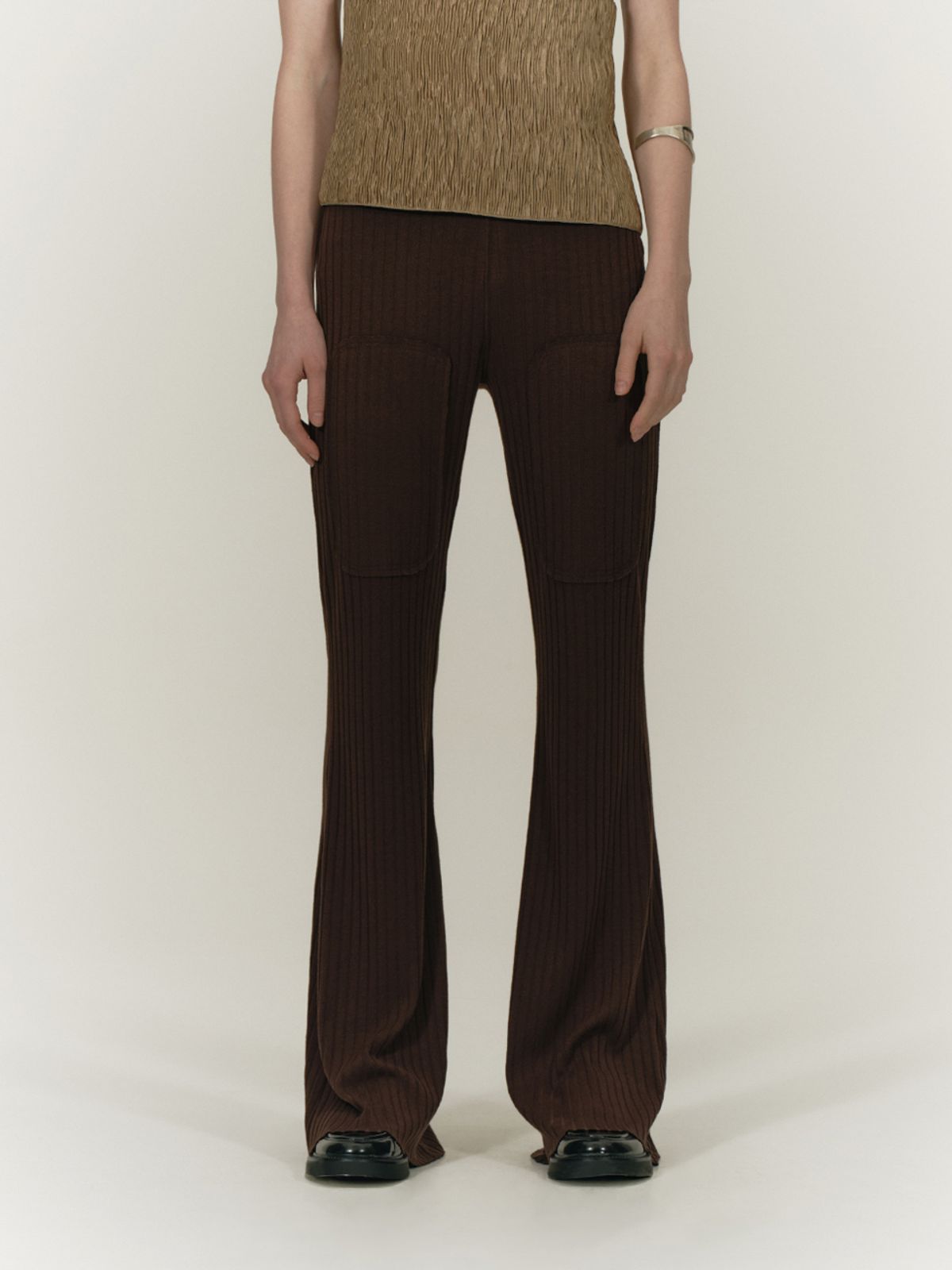 솔티페블(SALTY PEBBLE) SQUARED PANNEL LEGGINGS [BROWN]