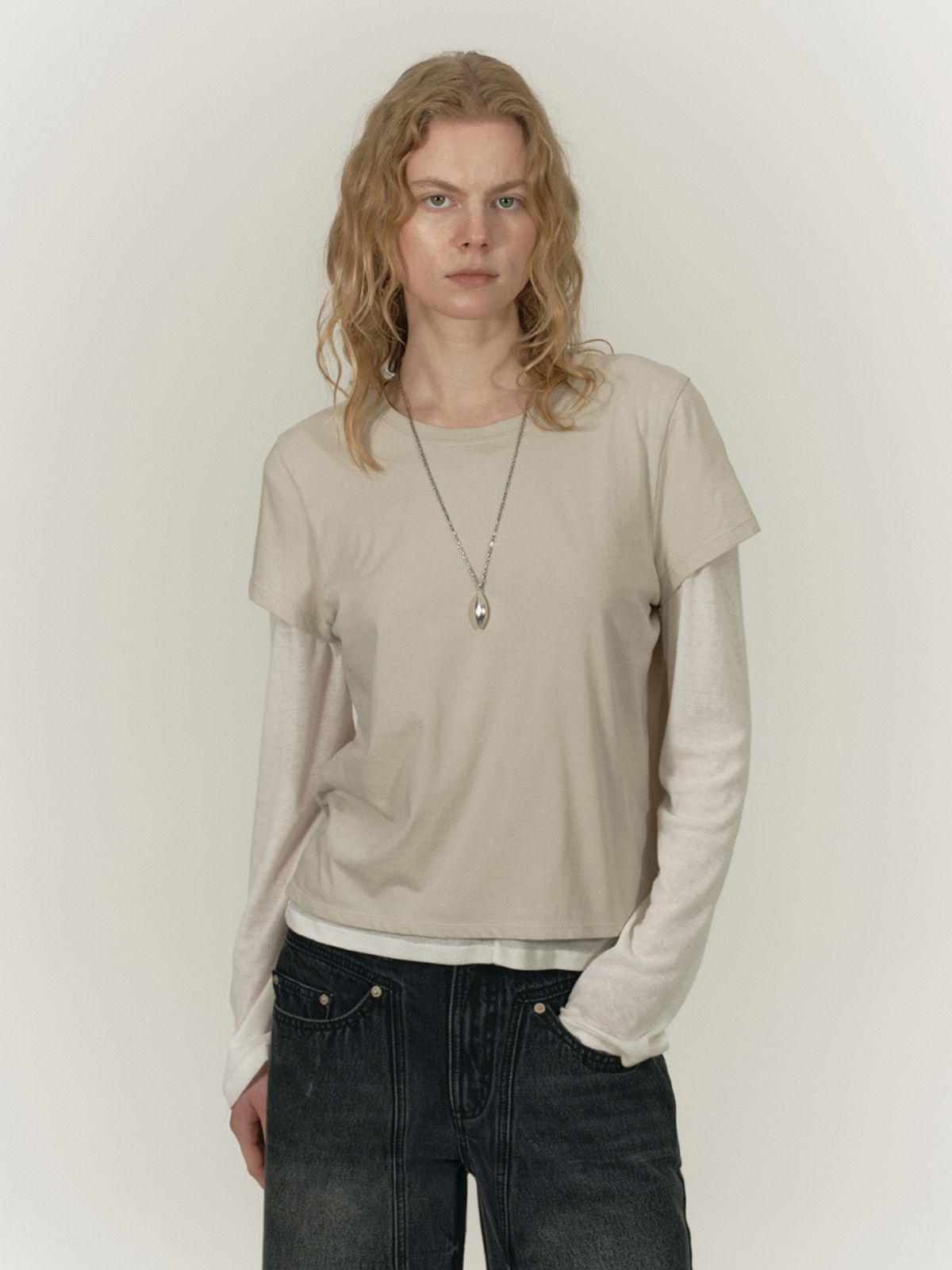 솔티페블(SALTY PEBBLE) LAYERED TWO WAY TOP [IVORY]