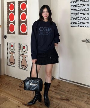 스퀘어 로고 맨투맨_다크네이비