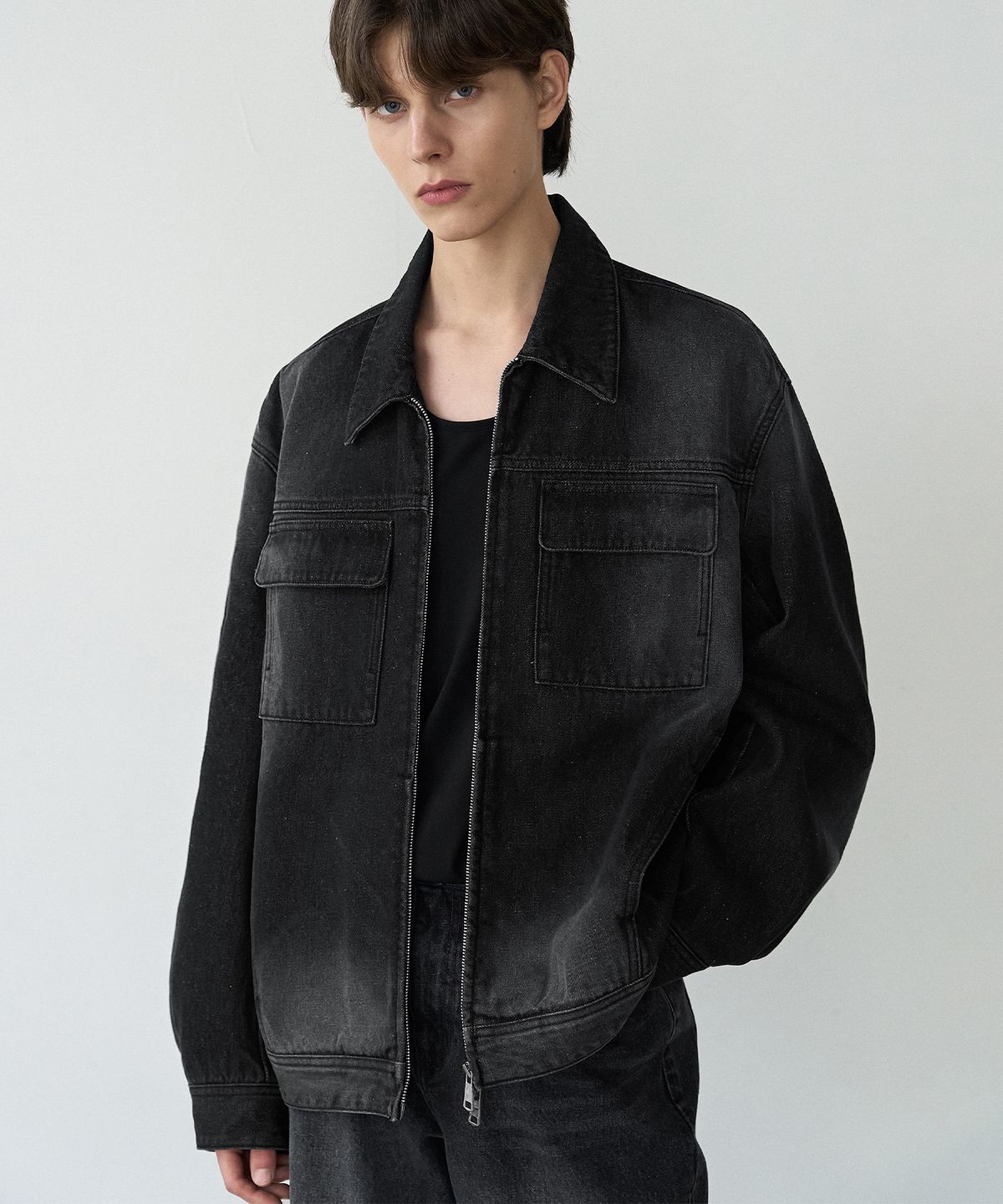 드로우핏(DRAW FIT) 컨사이즈 워시드 포켓 데님 자켓 [BLACK]