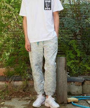 카모플라쥬 조거 팬츠 파스텔 블루