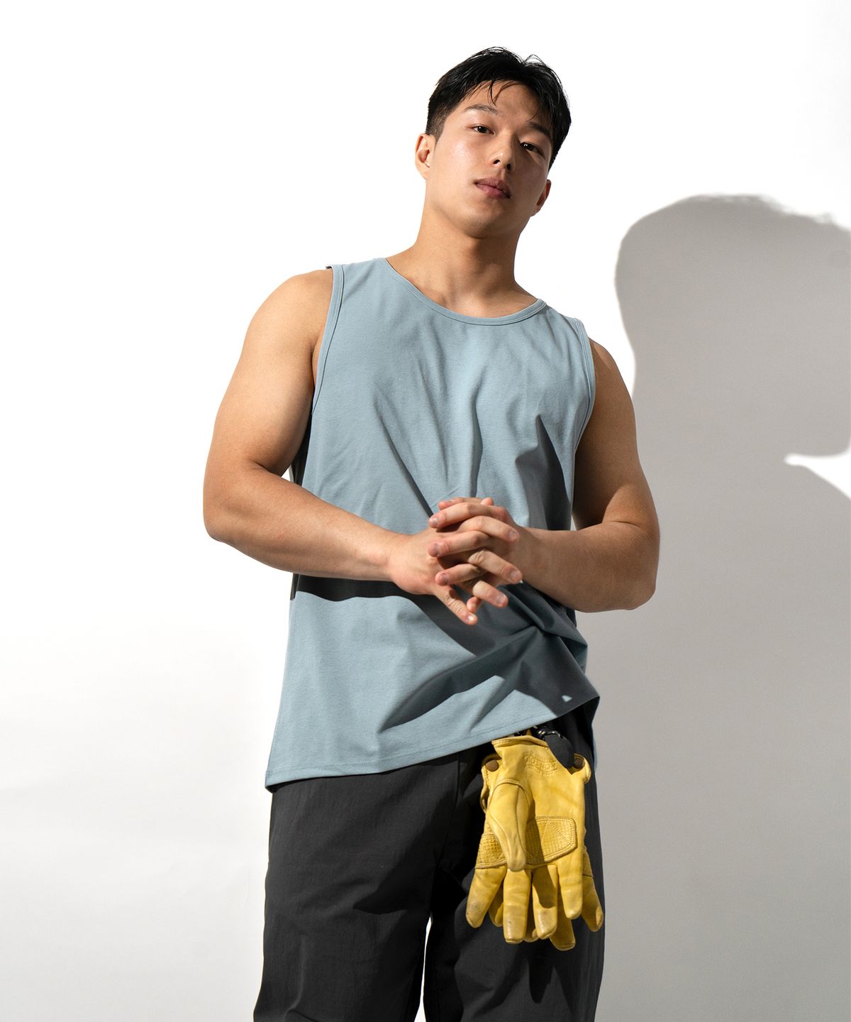와일(WHILE) 24SS 블랙 테이프 슬리브리스 (SKY MINT)