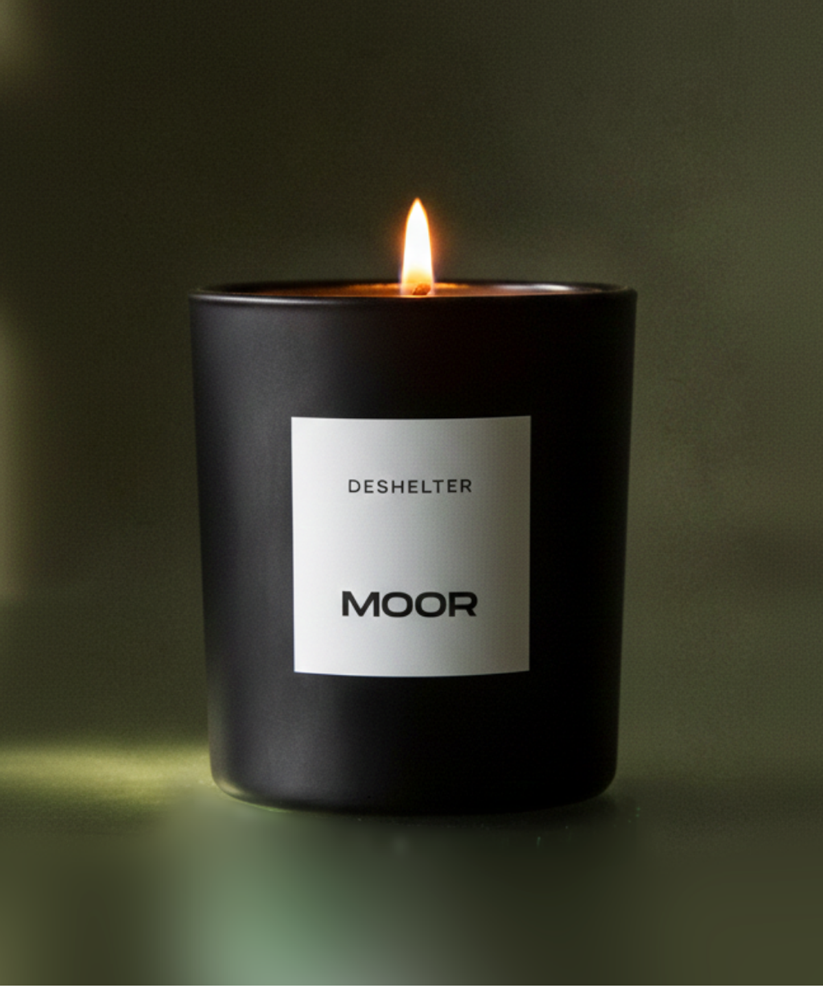 디쉘터(DESHELTER) MOOR 비 내린 젖은 도시, 차분한 그린 패츌리 우디 7oz 소이캔들