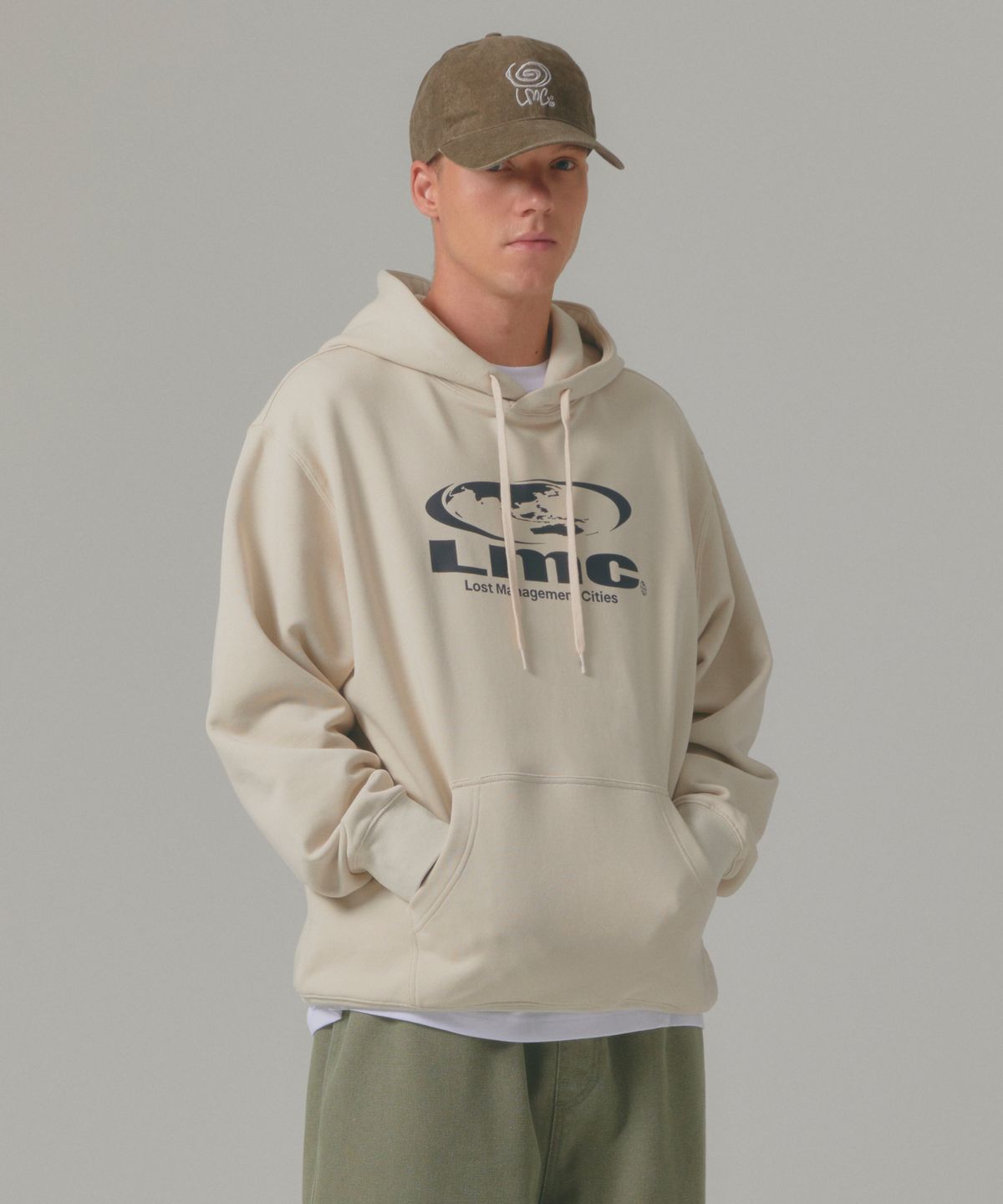 엘엠씨(LMC) OVAL GLOBE HOODIE sand